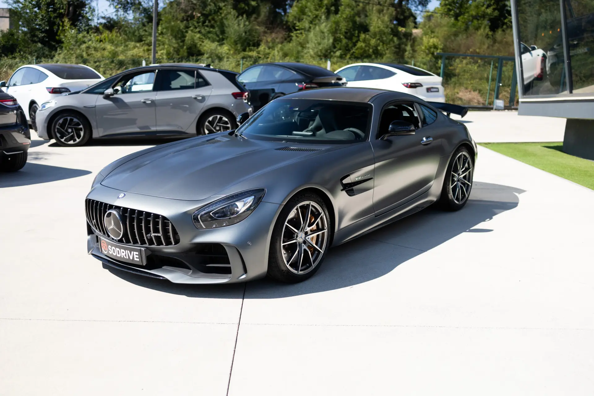Mercedes-Benz AMG GT R 5