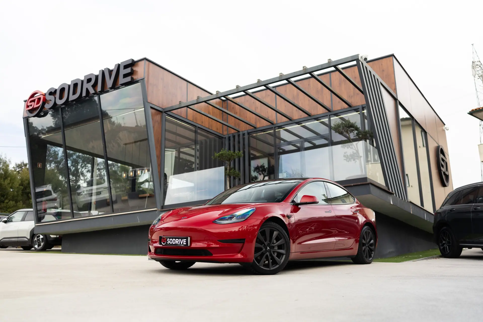 Tesla Model 3 Standard Range Plus RWD 1