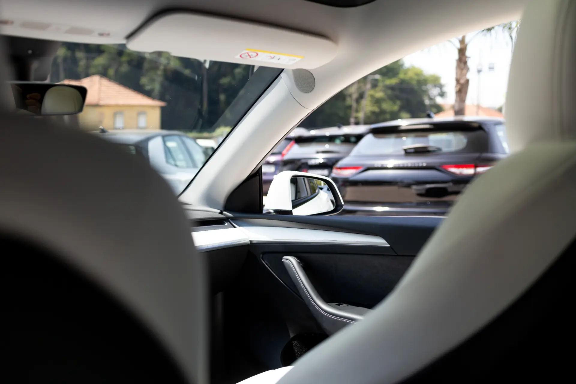 Tesla Model Y Standard 13