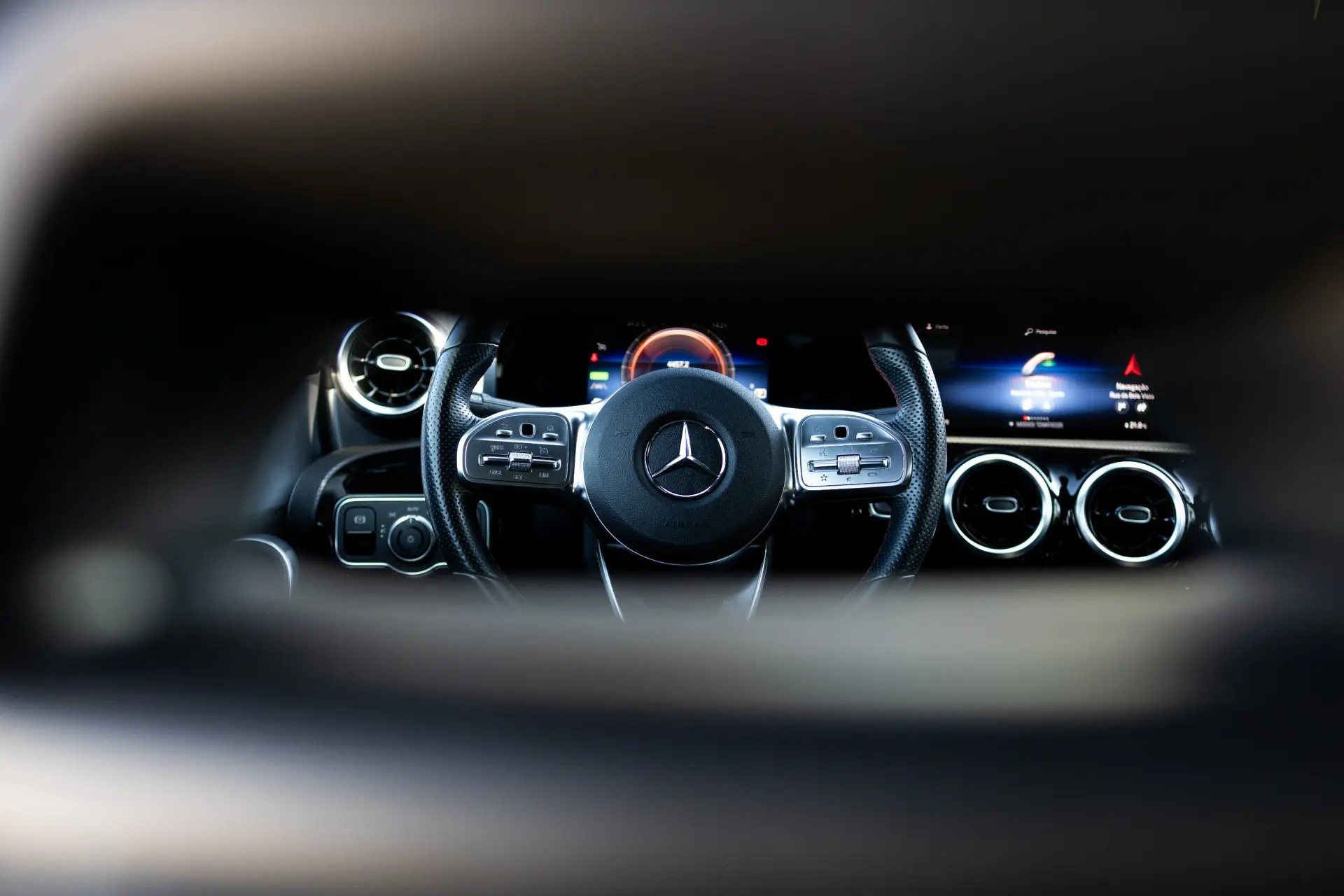Mercedes-Benz CLA 250 e AMG Line 10