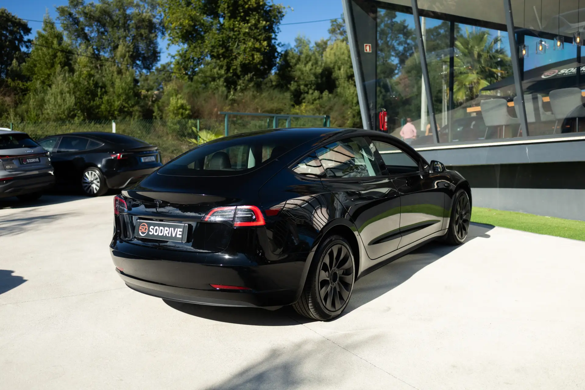 Tesla Model 3 Long-Range Dual Motor AWD 6
