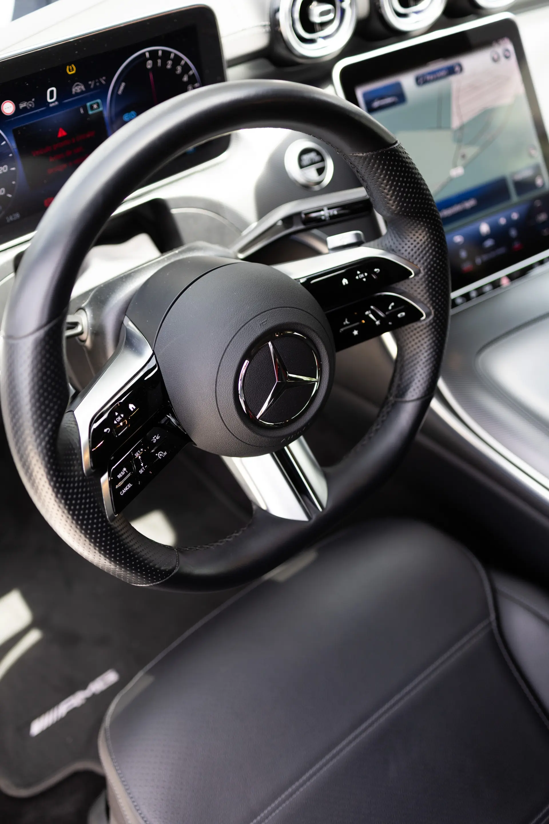 Mercedes-Benz C 300 e AMG Line 48