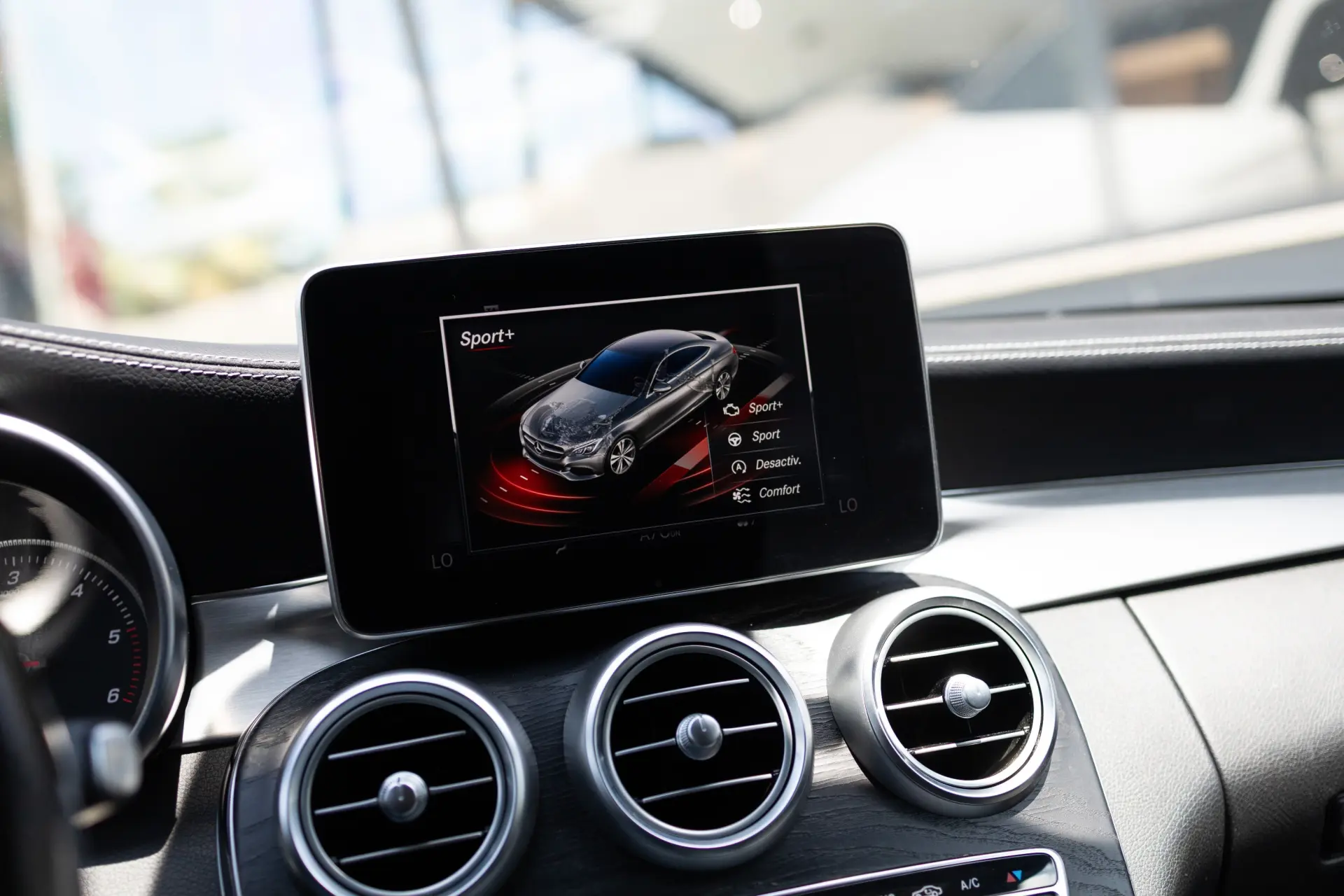 Mercedes-Benz C 220 d 9G-TRONIC AMG Line 27