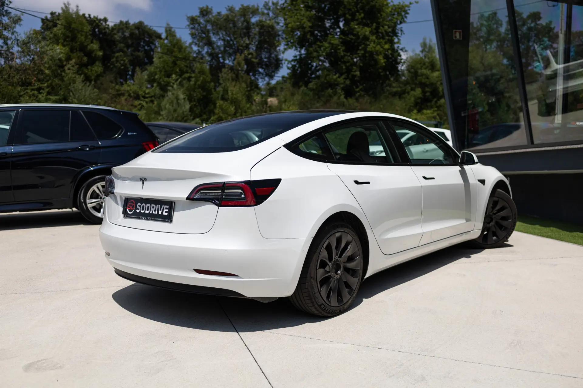 Tesla Model 3 Standard RWD Plus 13