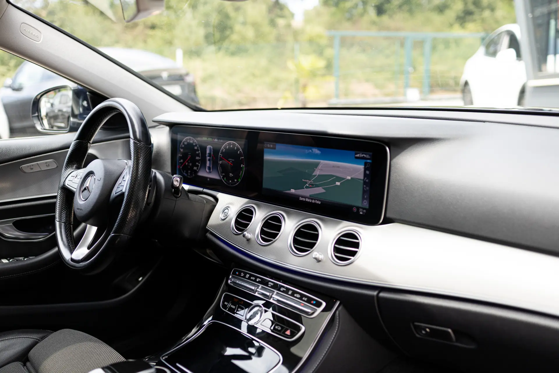 Mercedes-Benz E 350 e Avantgarde 37