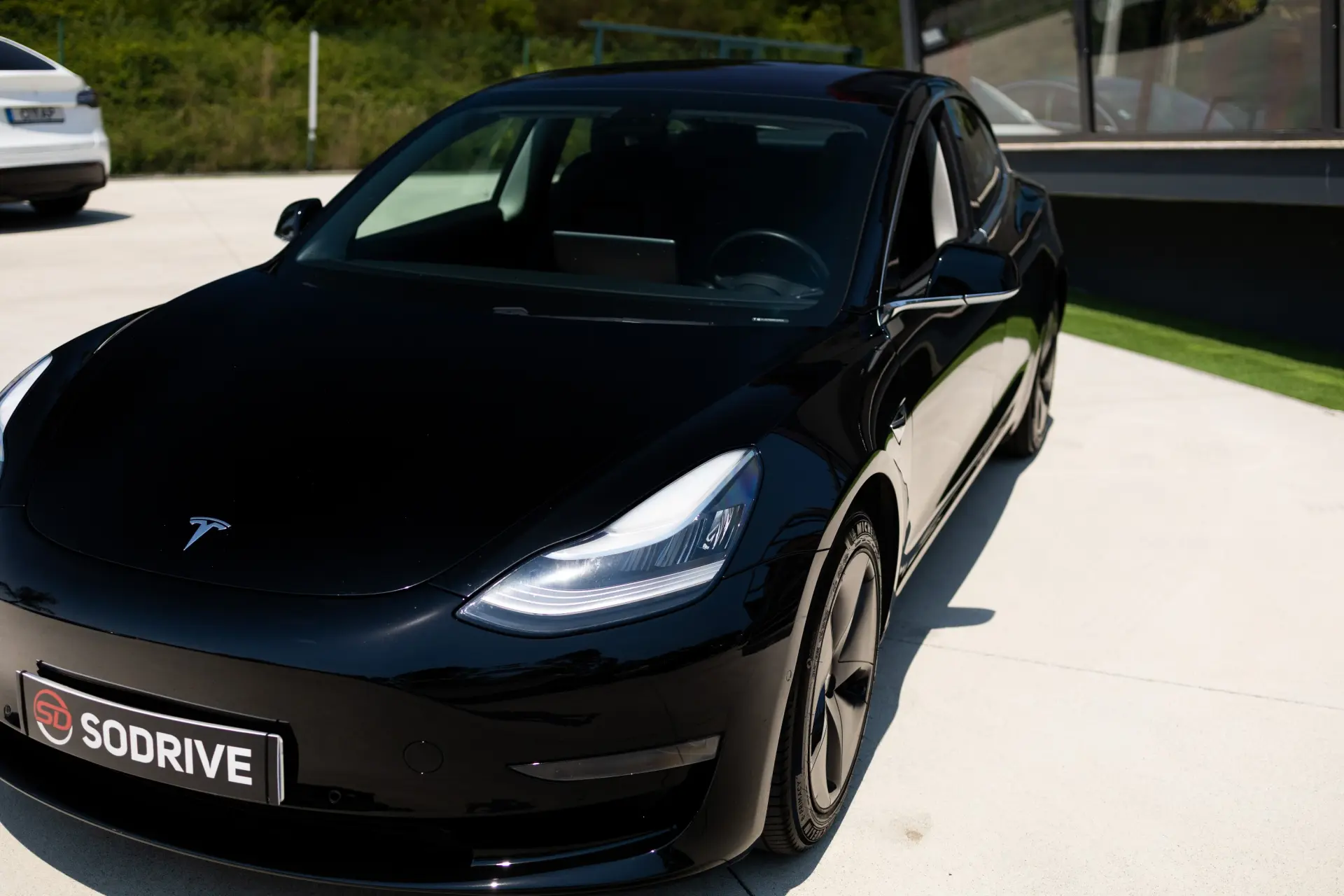 Tesla Model 3 Long-Range Dual Motor AWD 14