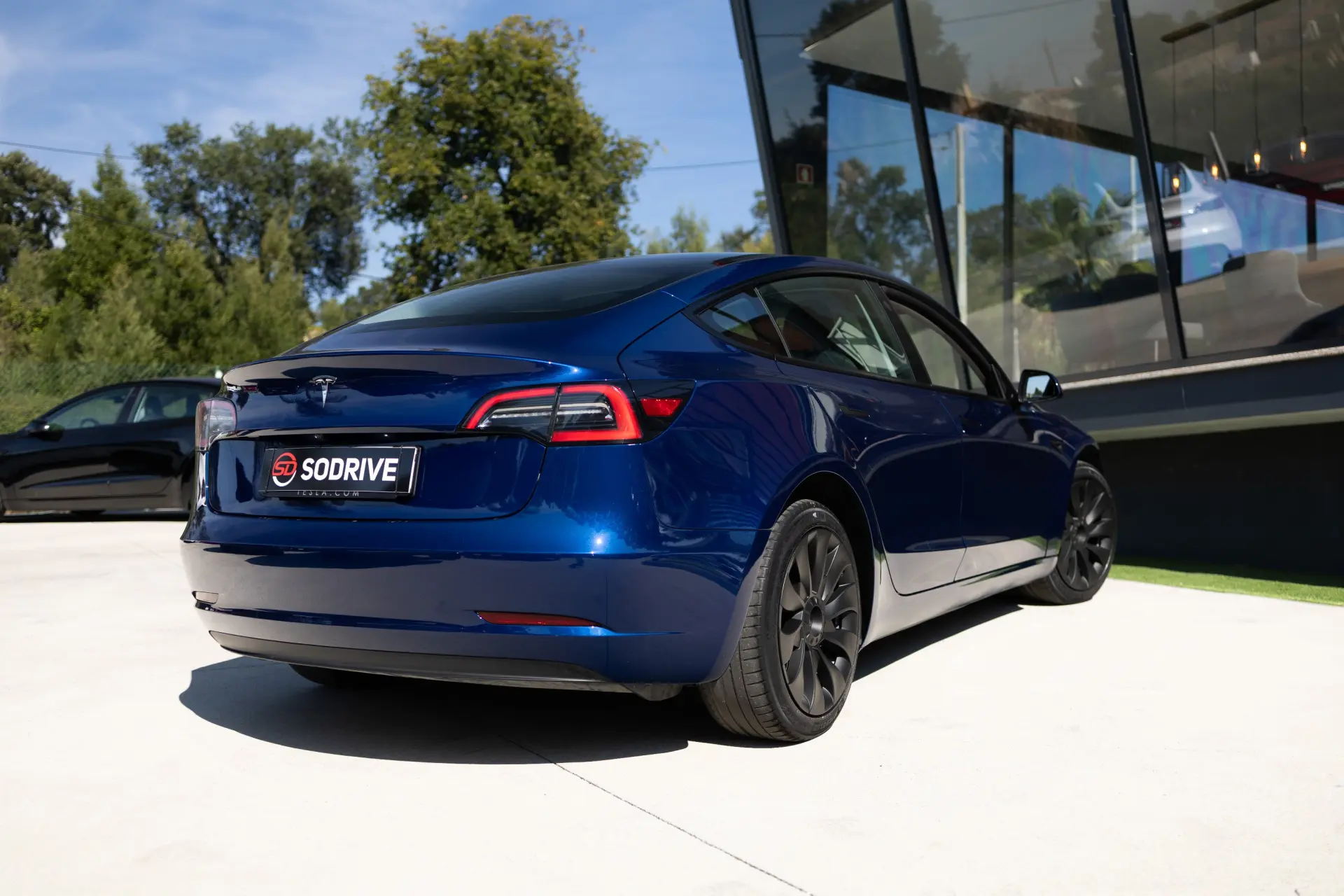 Tesla Model 3 Long-Range Dual Motor AWD 5