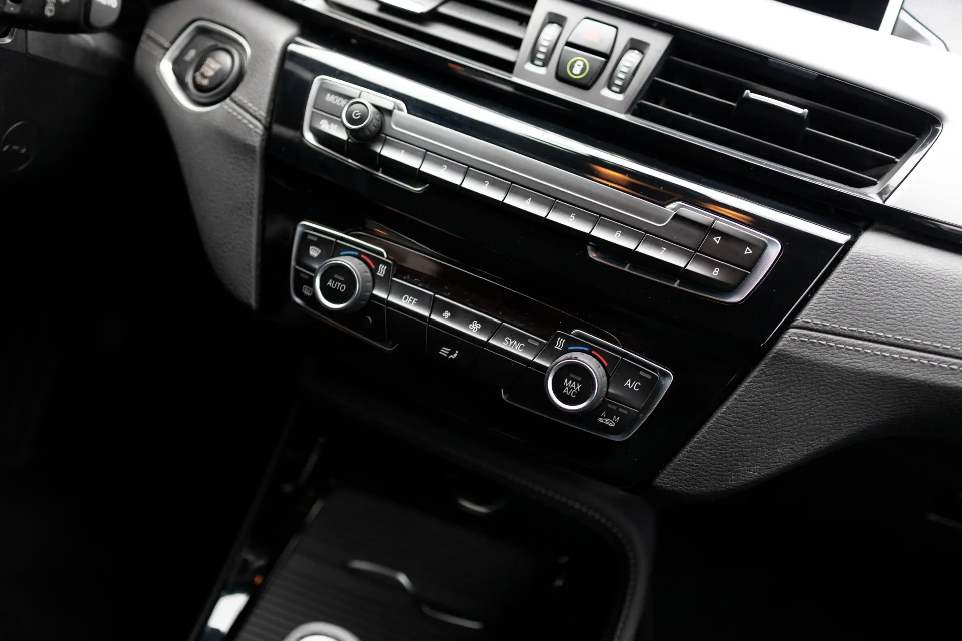 BMW X2 16 d sDrive Advantage 19