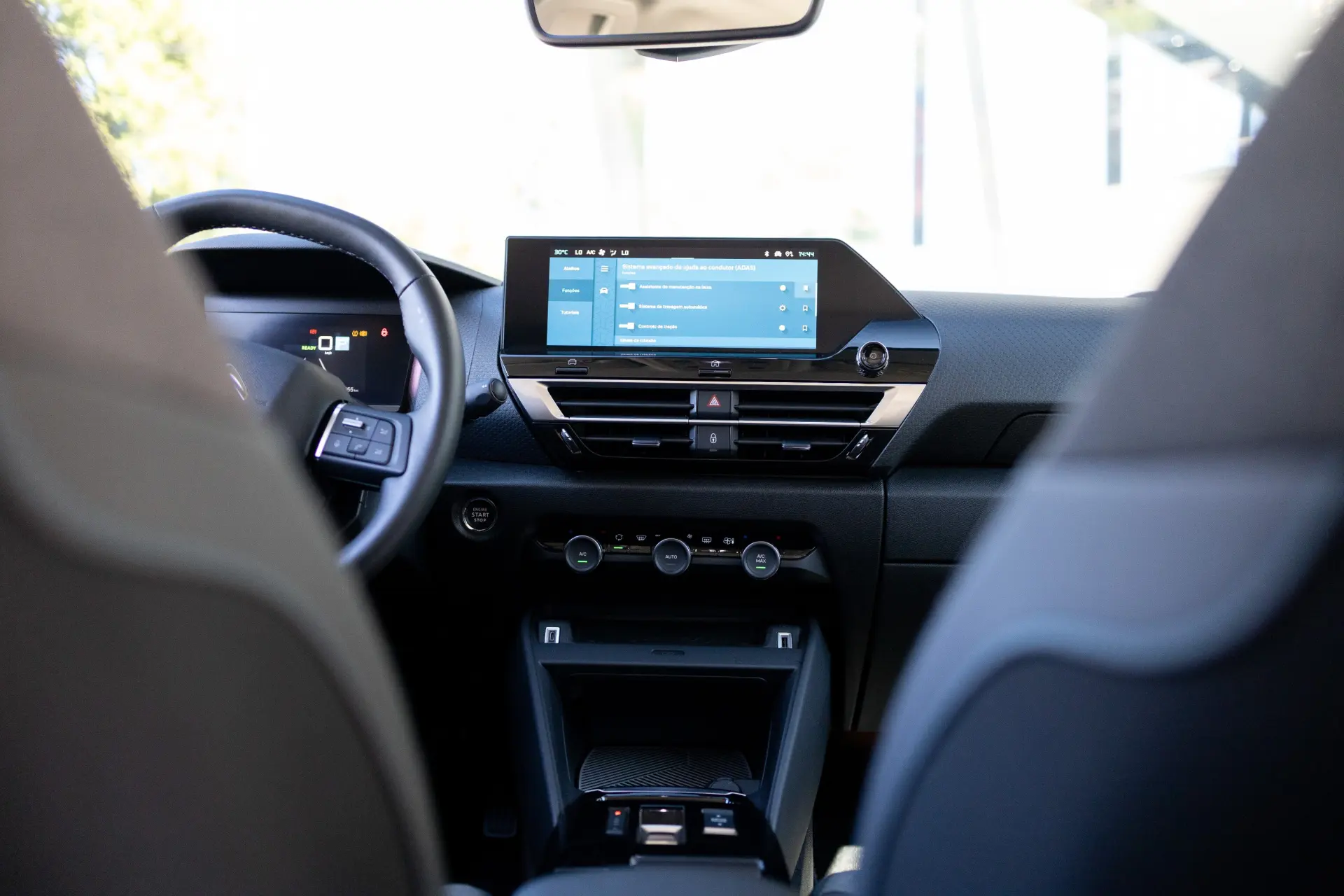 Citroen e-C4 X 50 kWh Shine 9