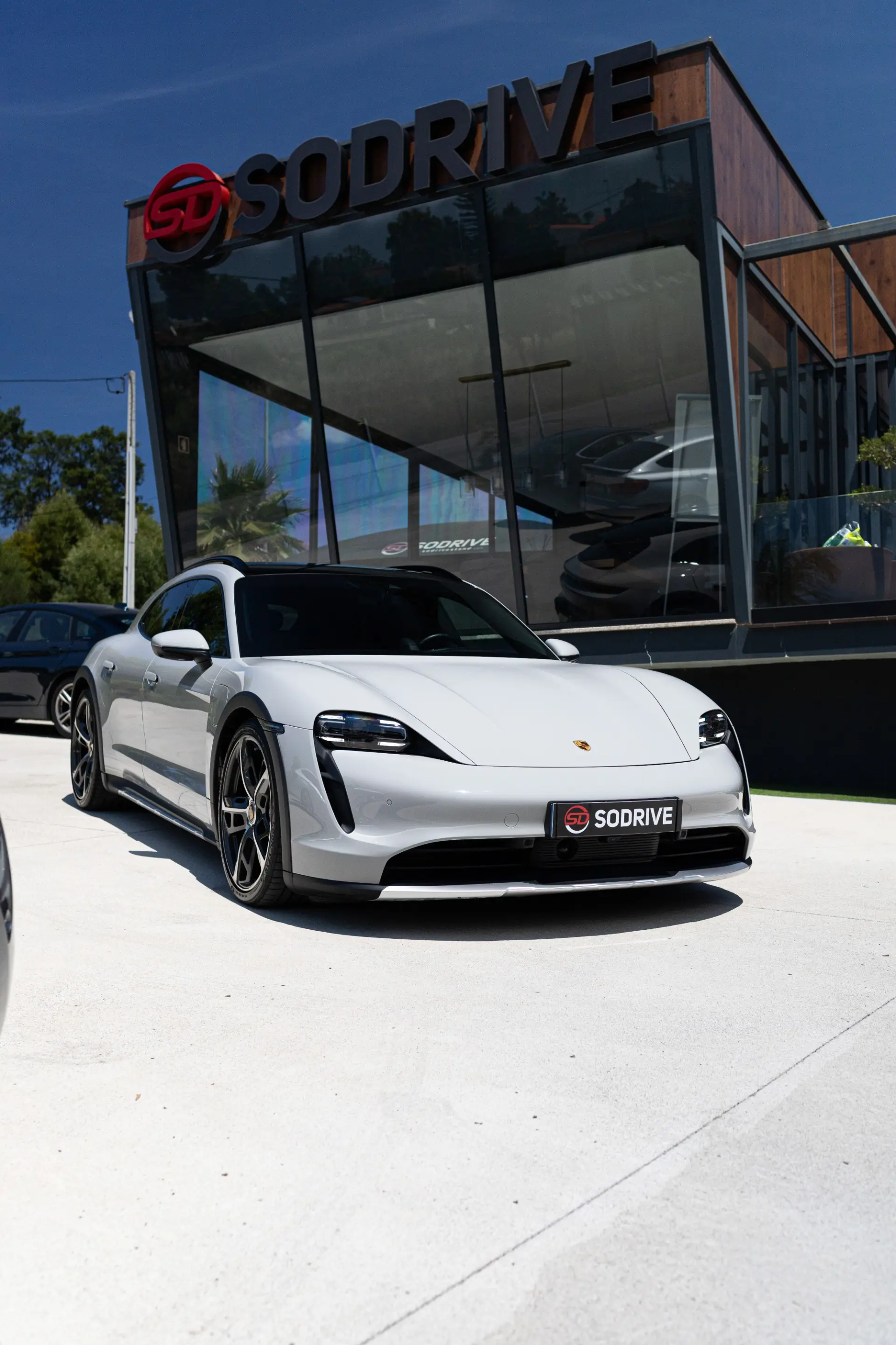 Porsche Taycan Cross Turismo 4 21