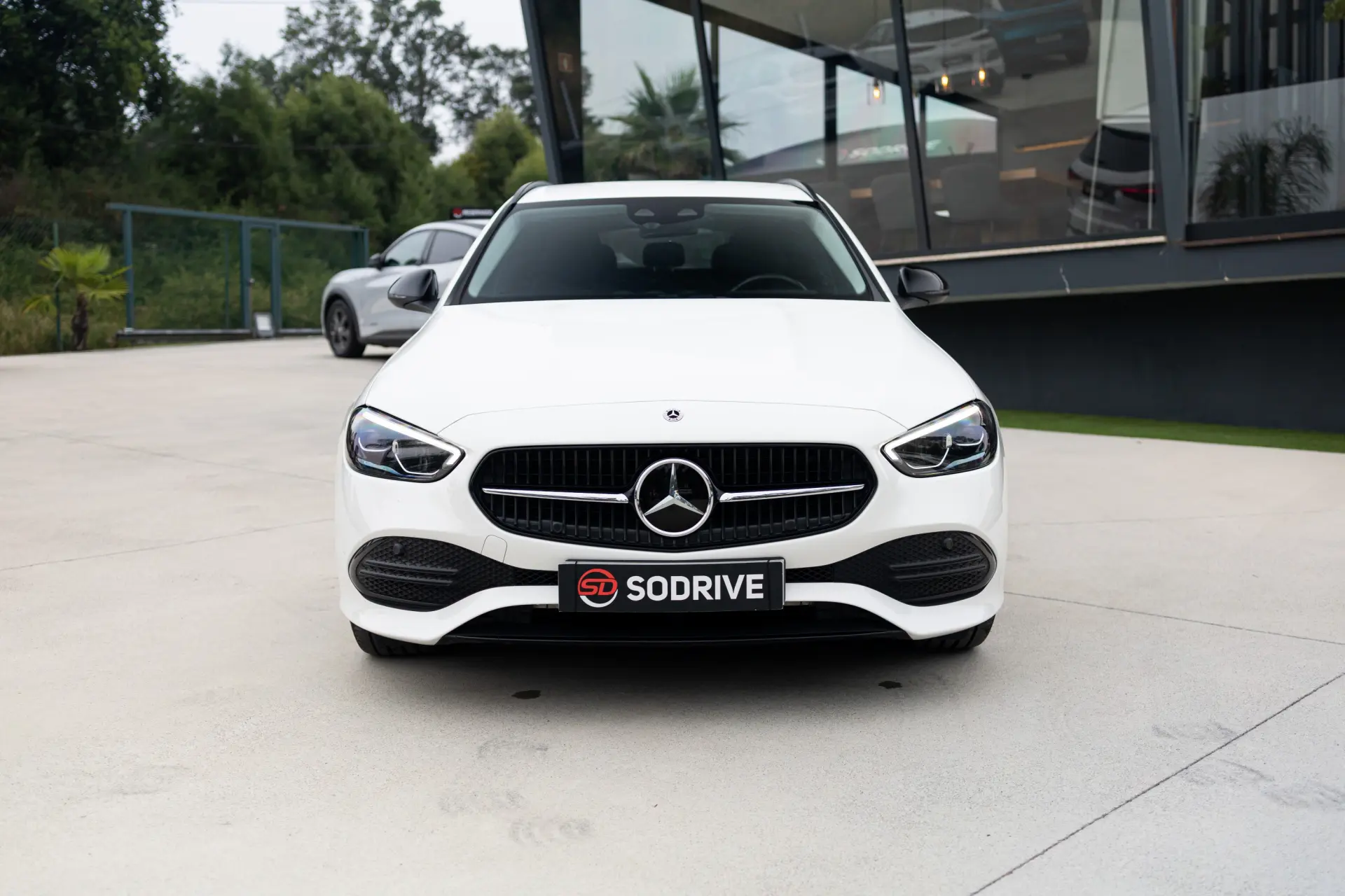 Mercedes-Benz C 300 e Avantgarde 4