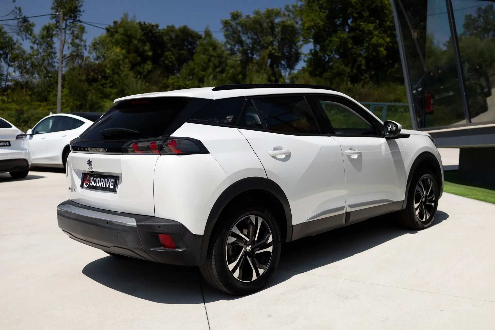 Peugeot e-2008 Allure 27