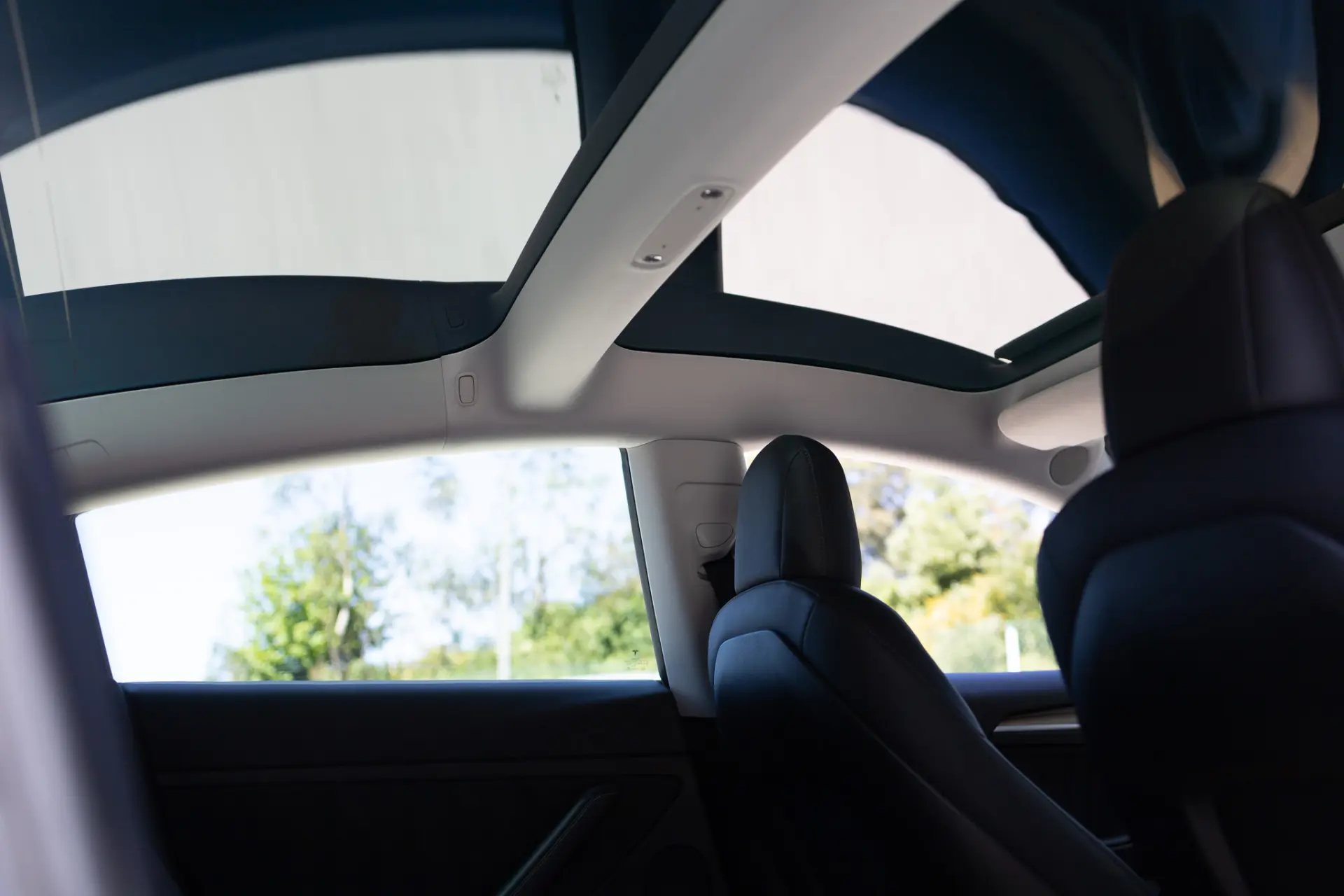 Tesla Model 3 Standard RWD 9