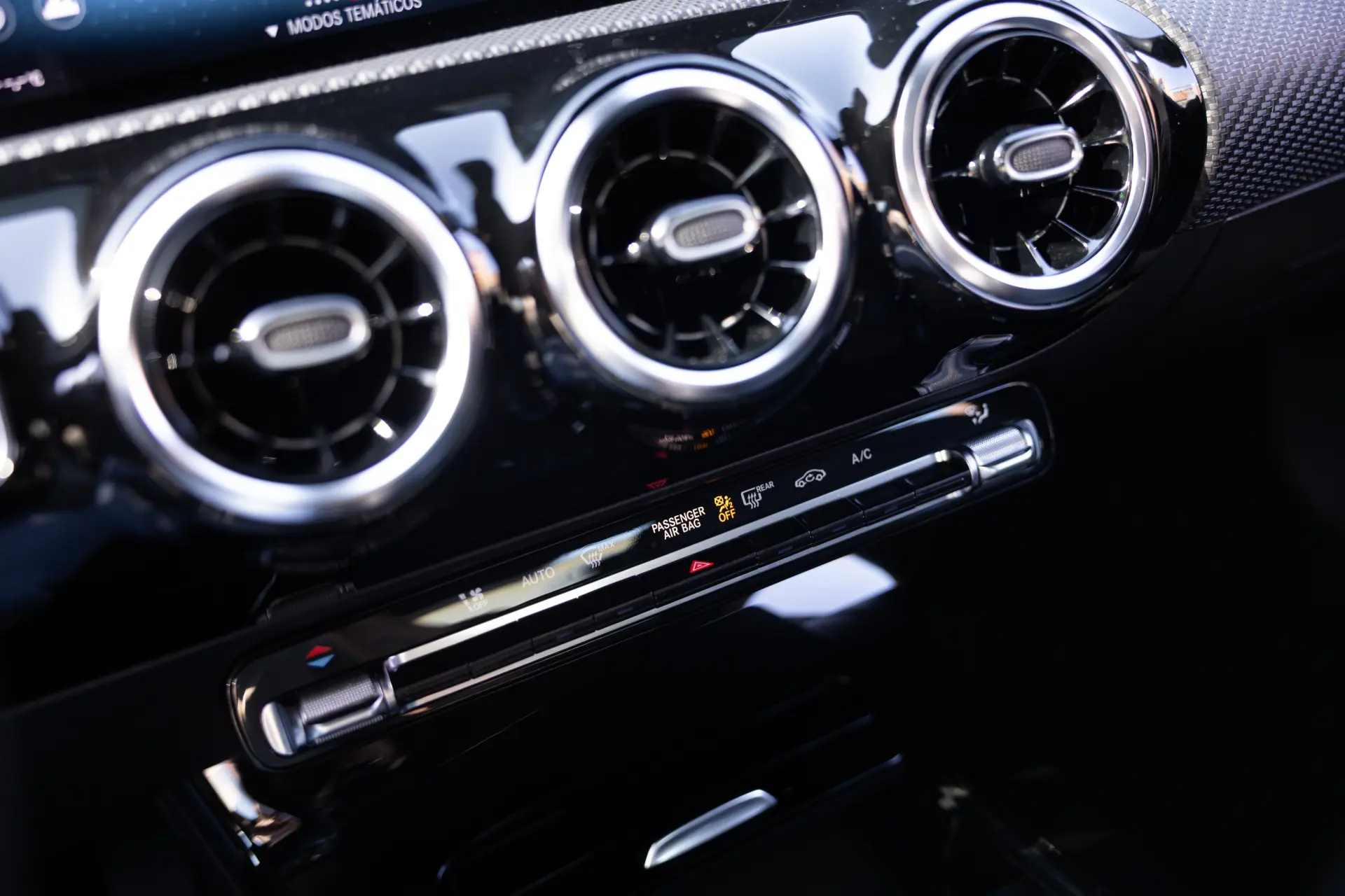 Mercedes-Benz CLA 180 d Progressive Aut. 12