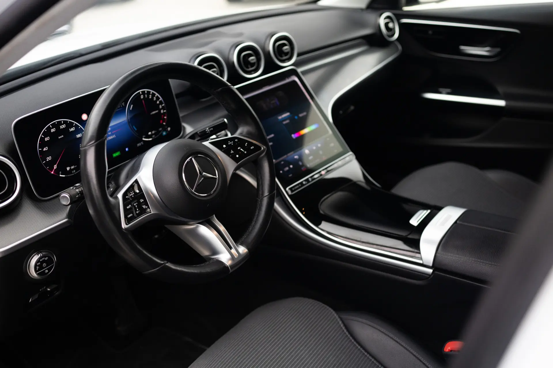 Mercedes-Benz C 300 e Avantgarde 2