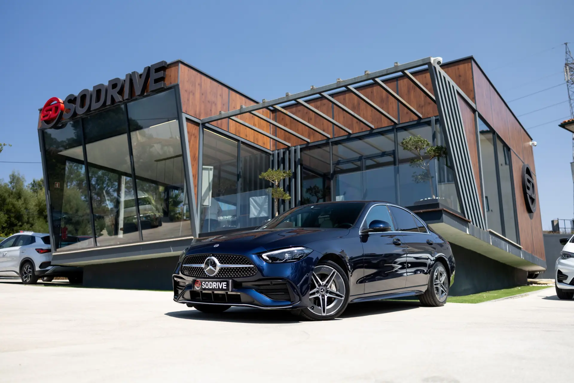 Mercedes-Benz C 300 e AMG Line 1