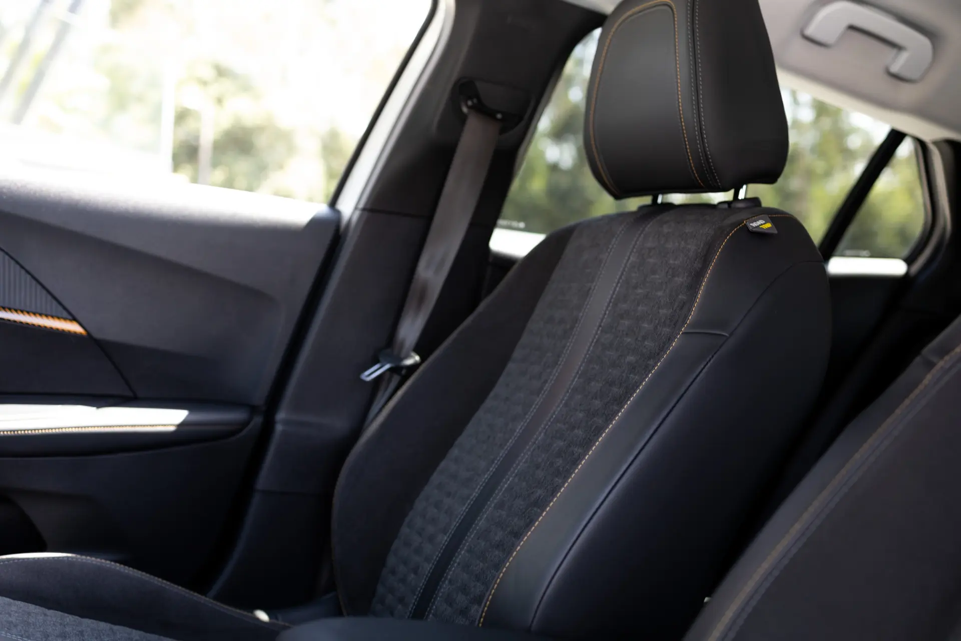 Peugeot e-2008 Allure 15