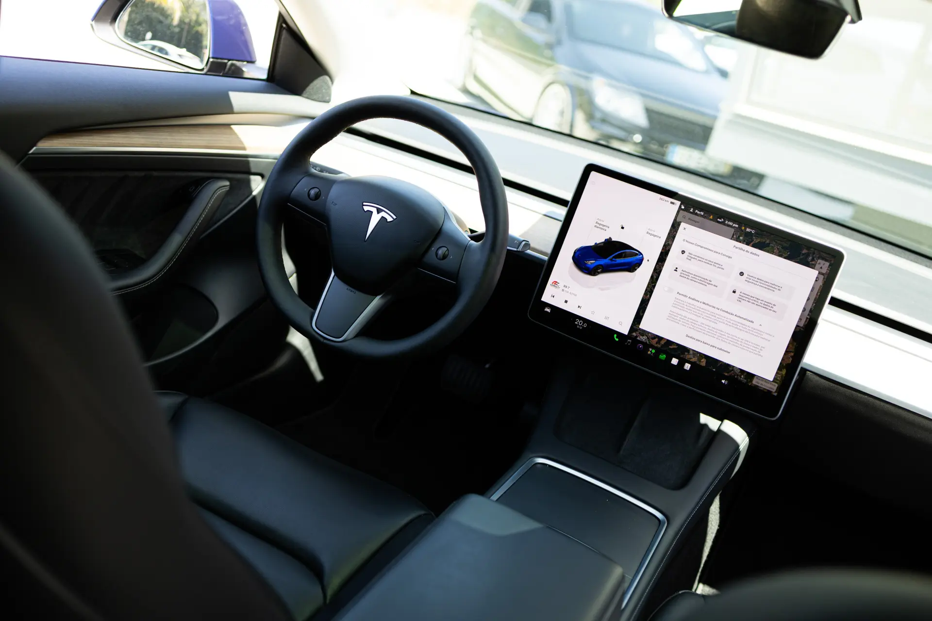 Tesla Model 3 Long-Range Dual Motor AWD 2