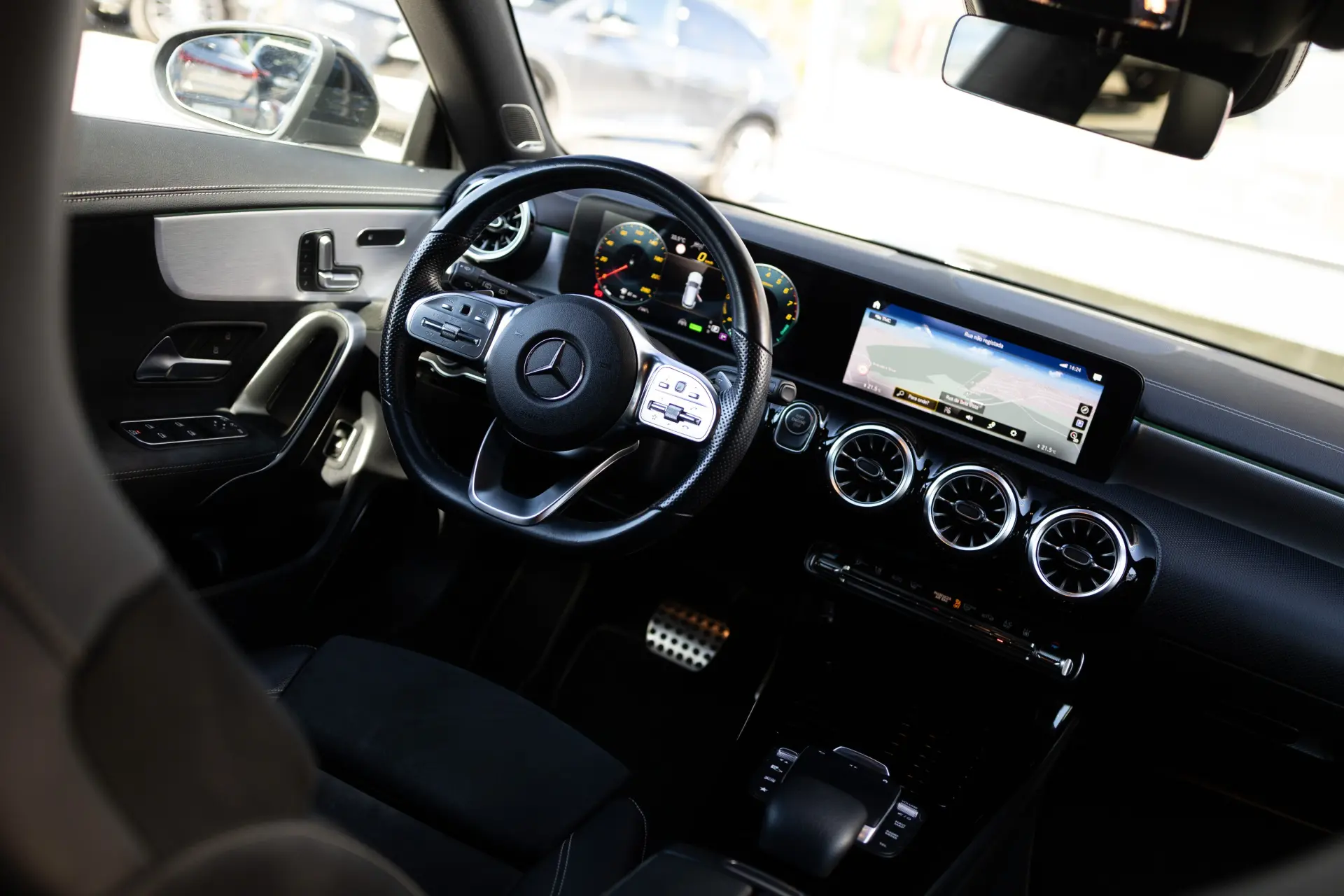Mercedes-Benz CLA 250 e AMG Line 2