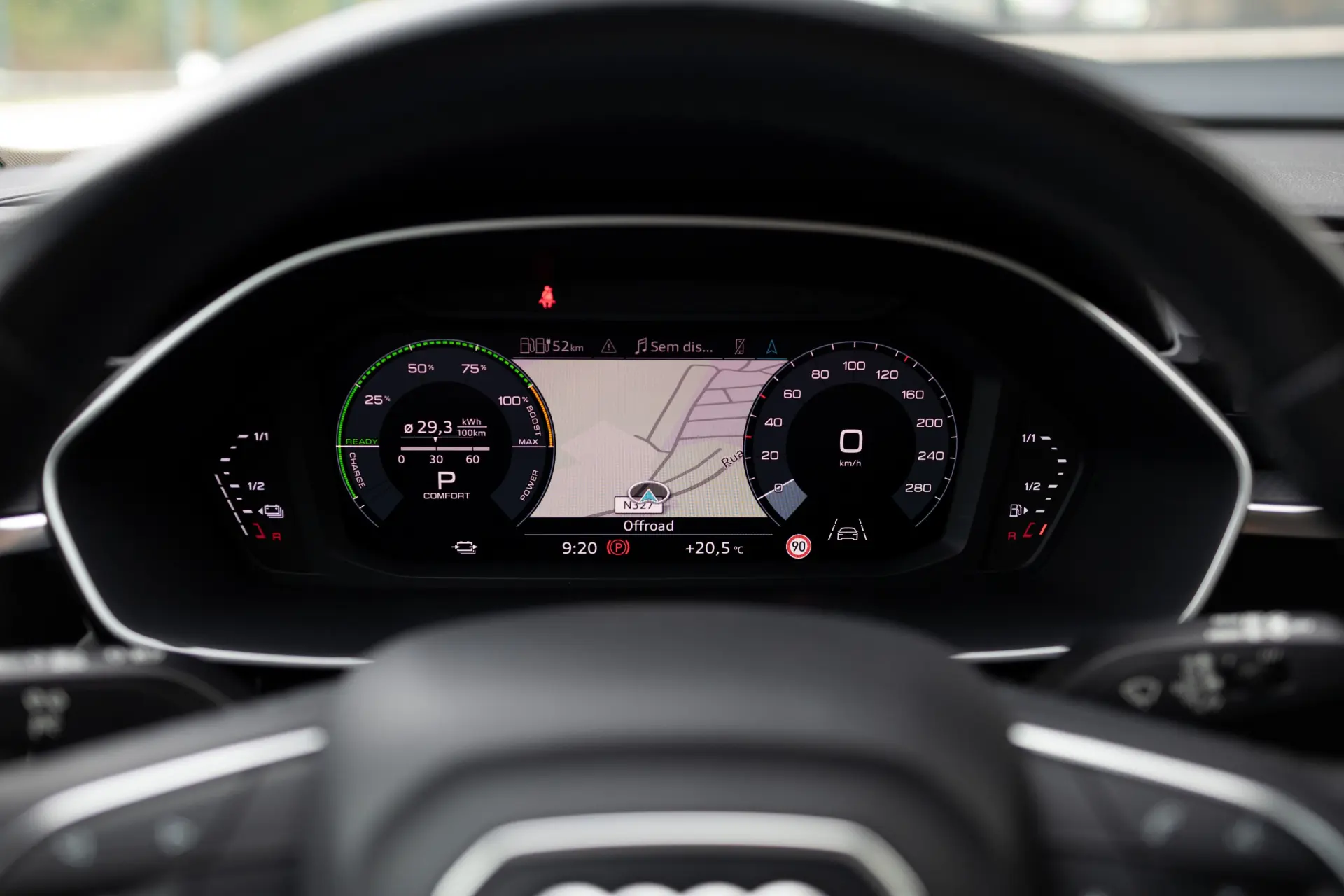 Audi Q3 45 TFSIe S tronic 14