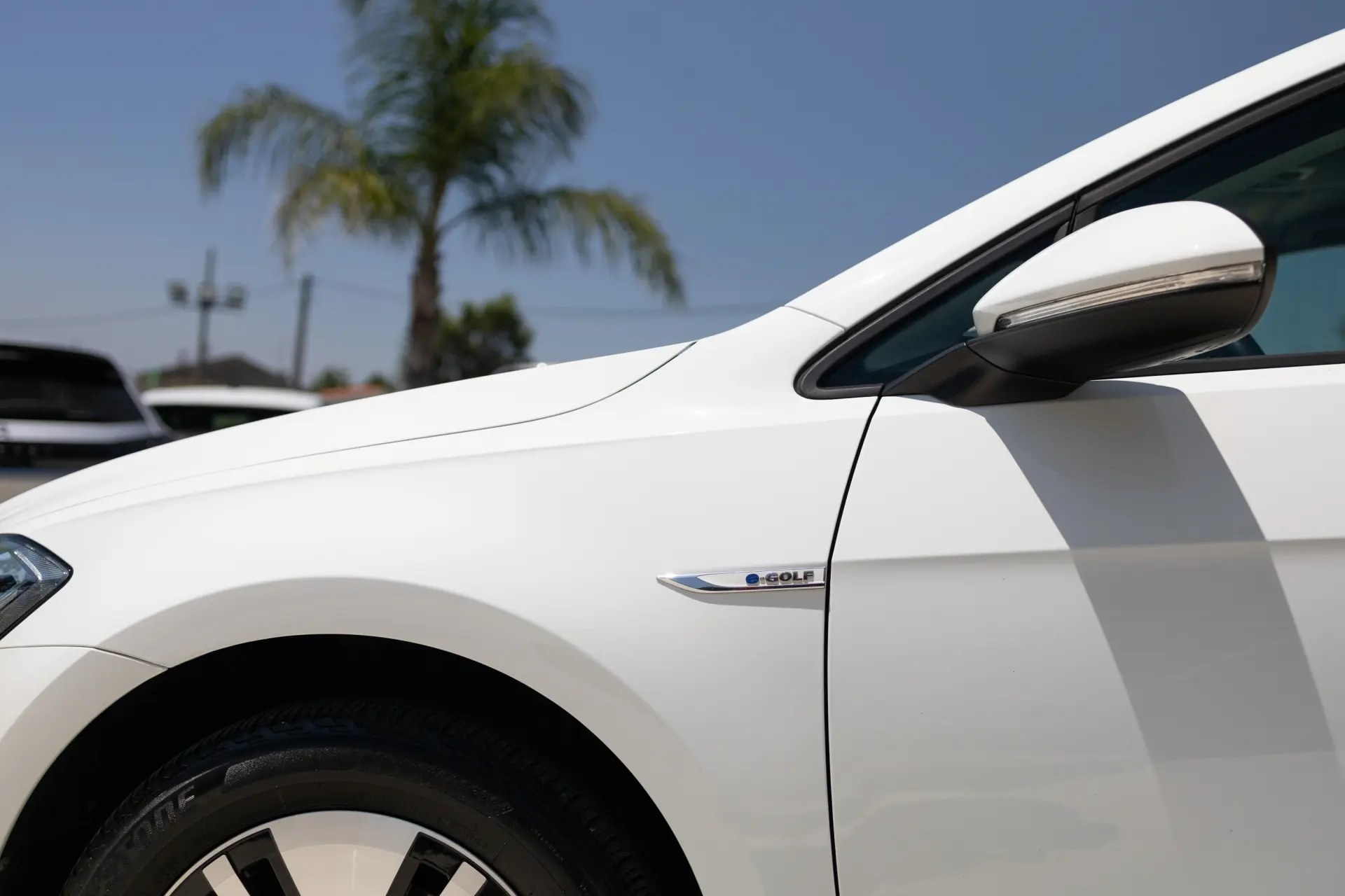 Volkswagen e-Golf Standard 10