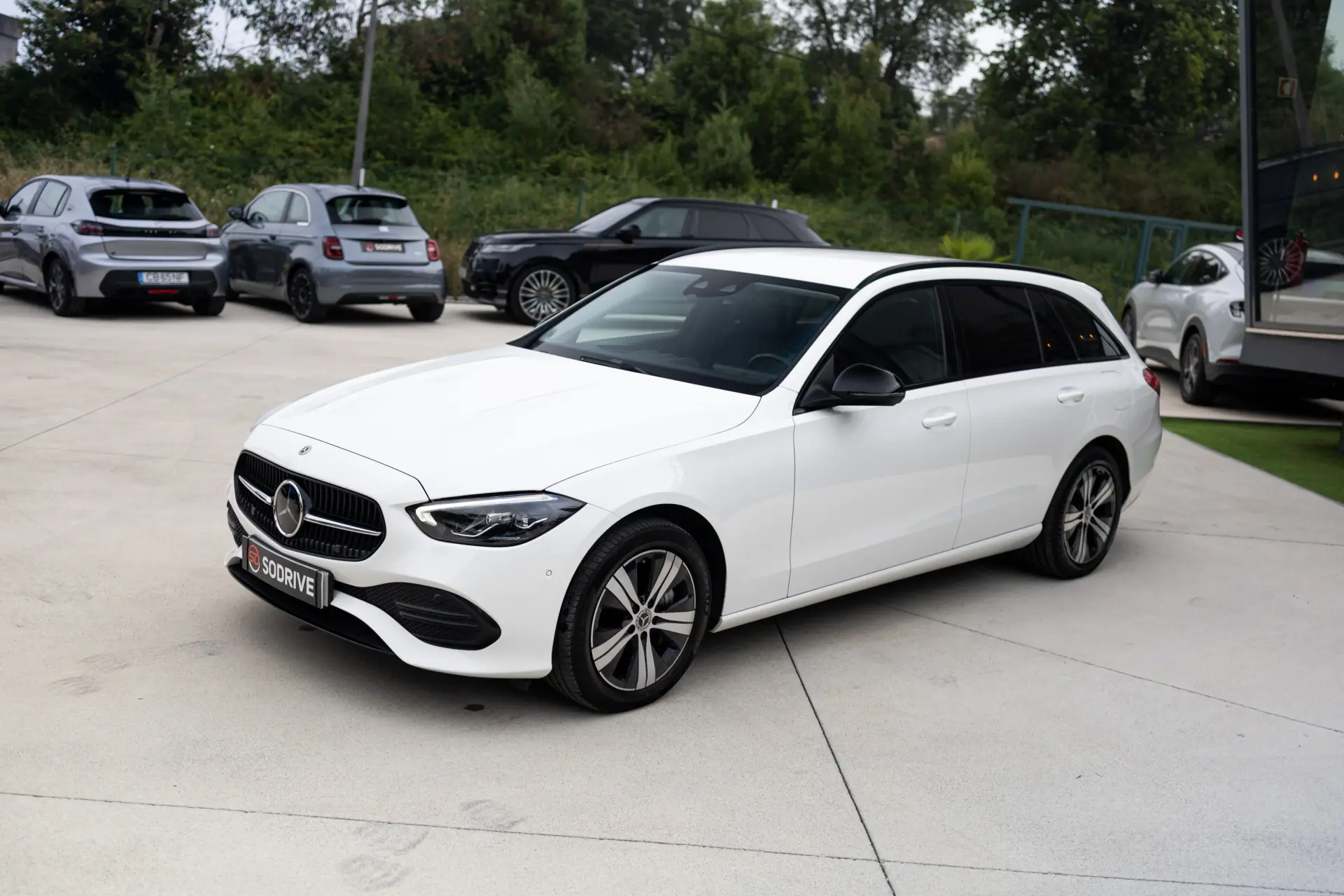 Mercedes-Benz C 300 e Avantgarde 3
