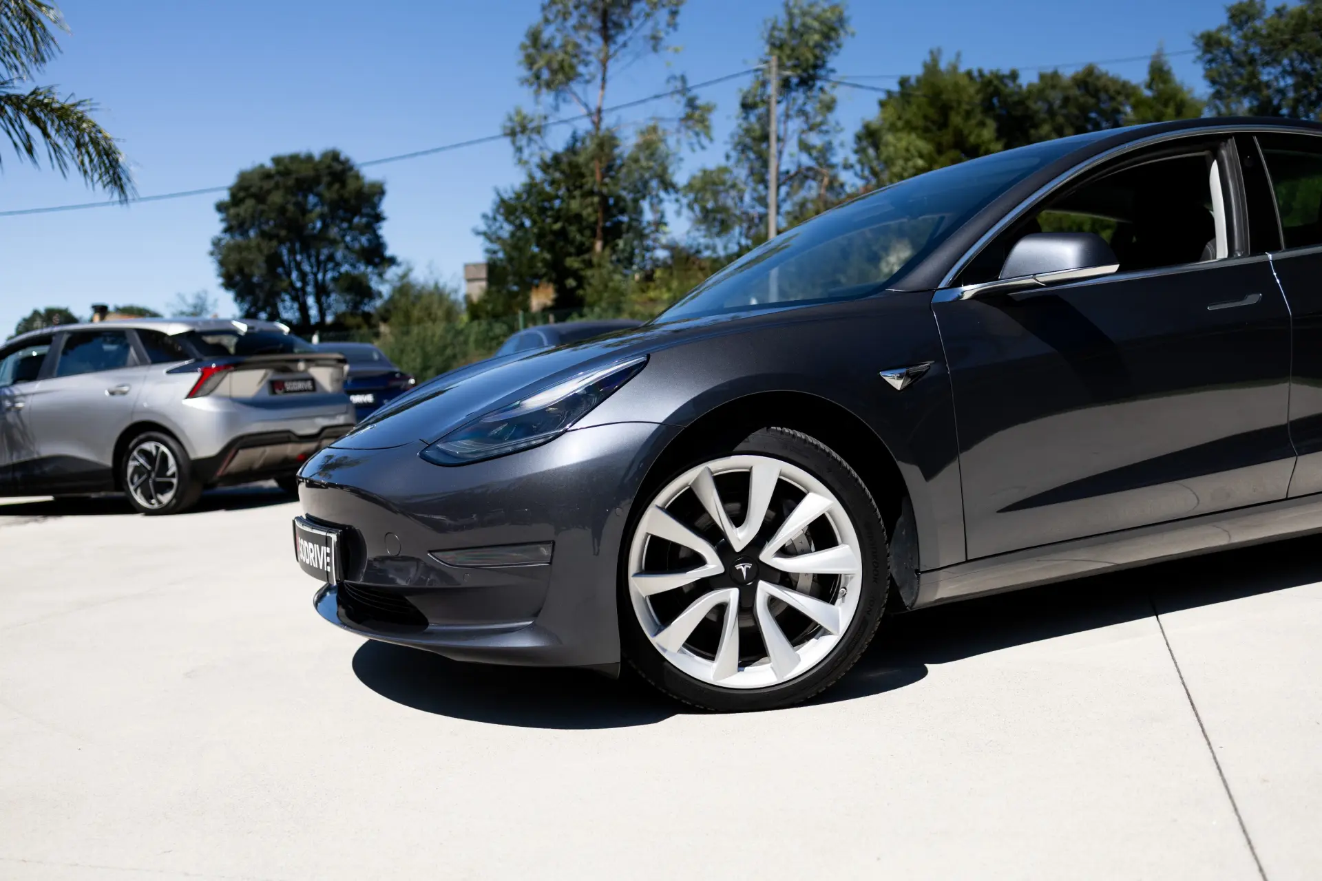 Tesla Model 3 Long-Range Dual Motor AWD 13