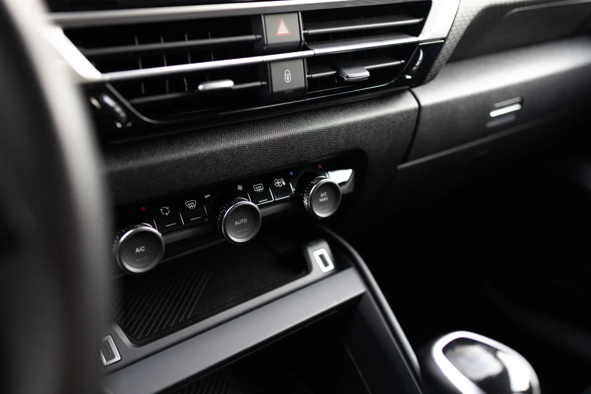 Citroen C4 1.2 PureTech Shine 25
