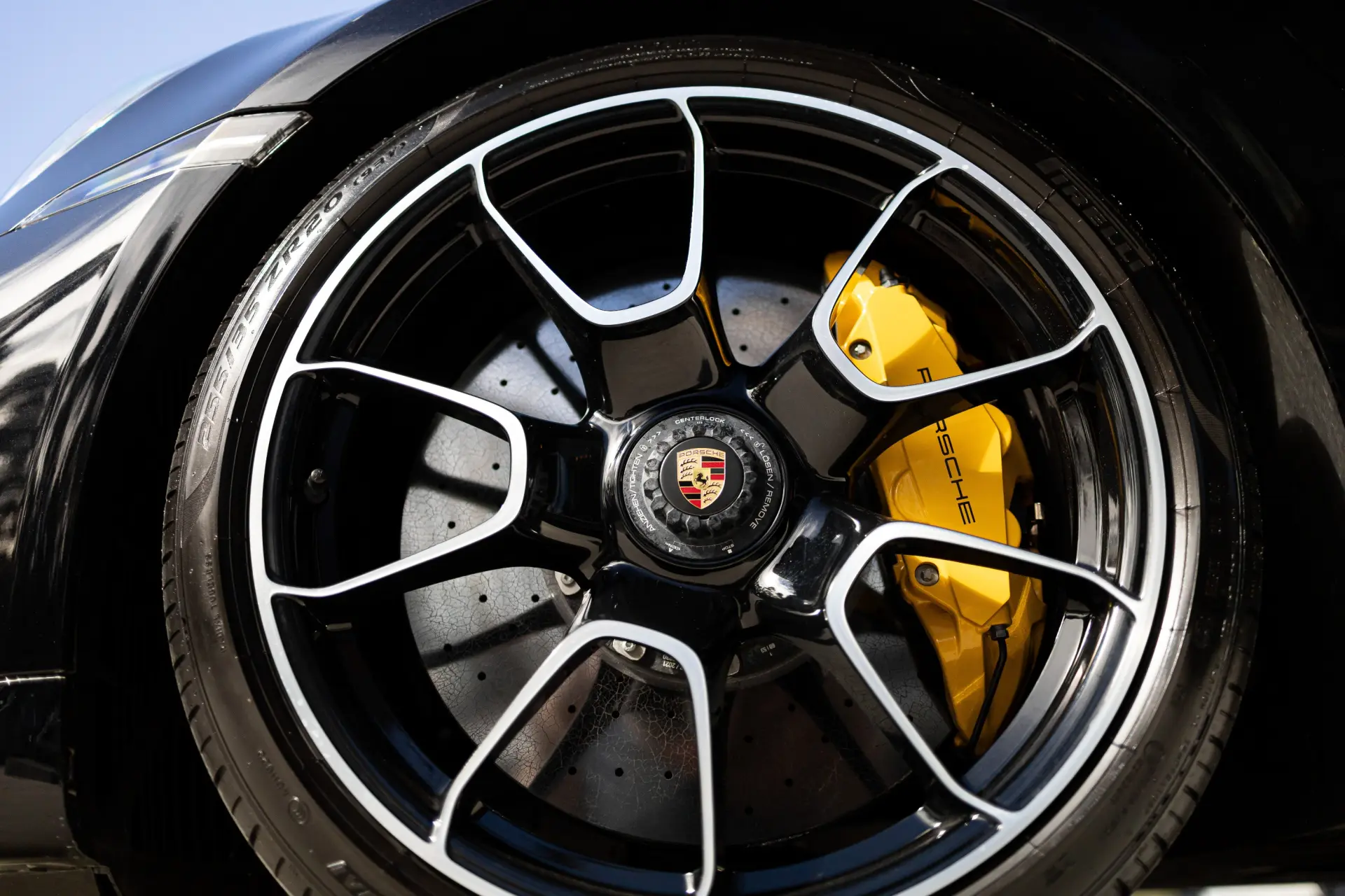 Porsche 911 (992) Turbo S PDK 34