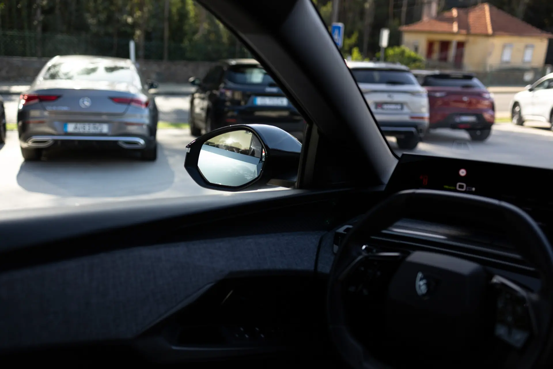 Peugeot E-3008 73 kWh Allure 40
