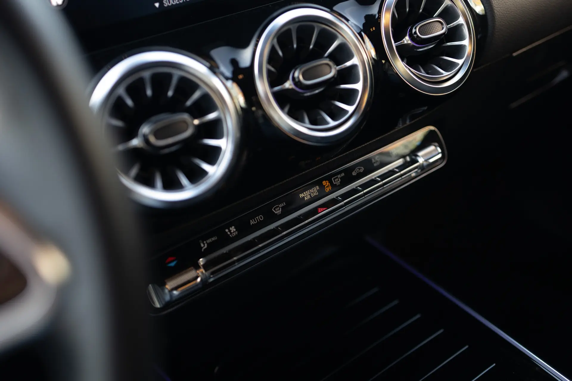 Mercedes-Benz GLA 250 e 8G-DCT Progressive 16