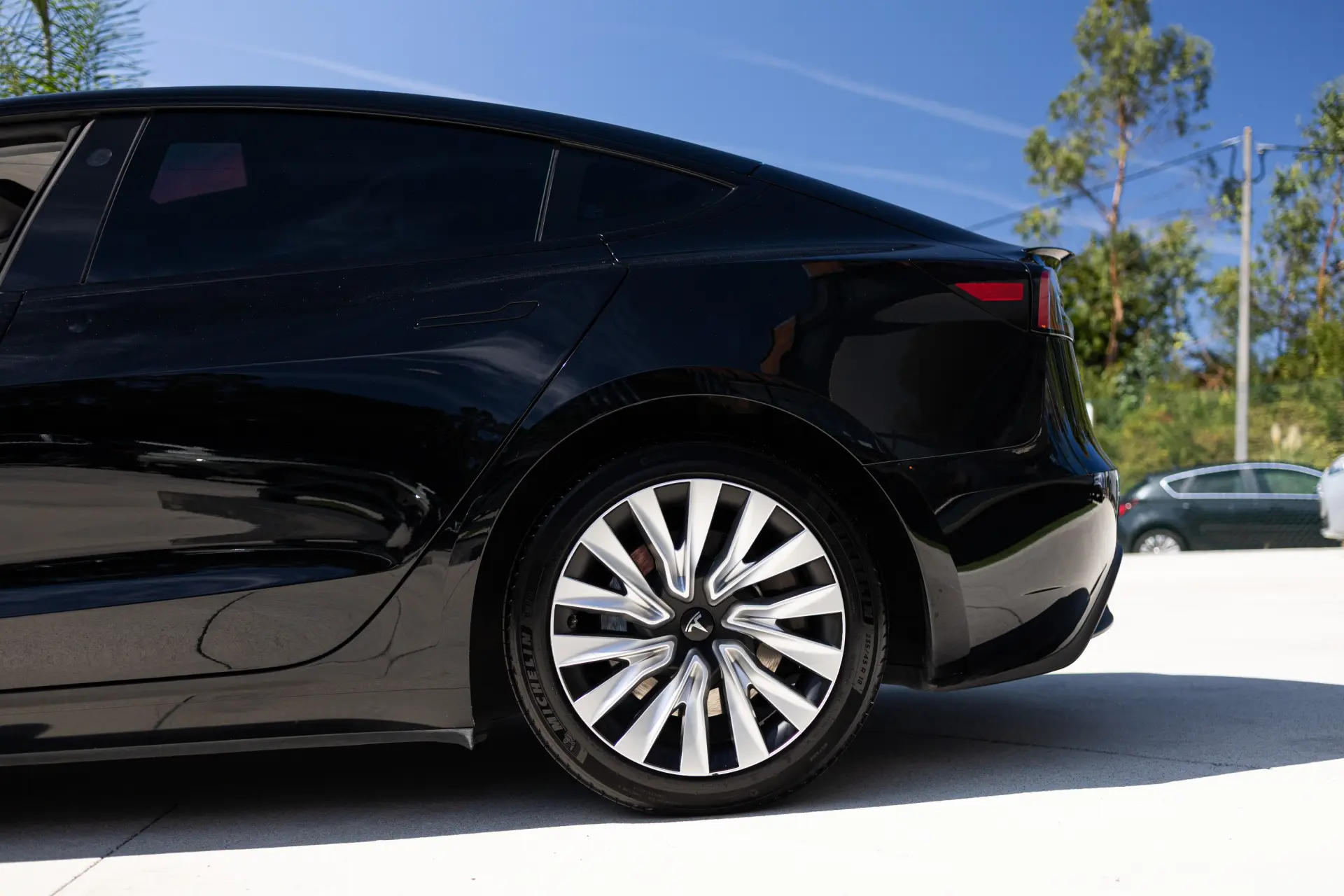 Tesla Model 3 Tração Traseira 11
