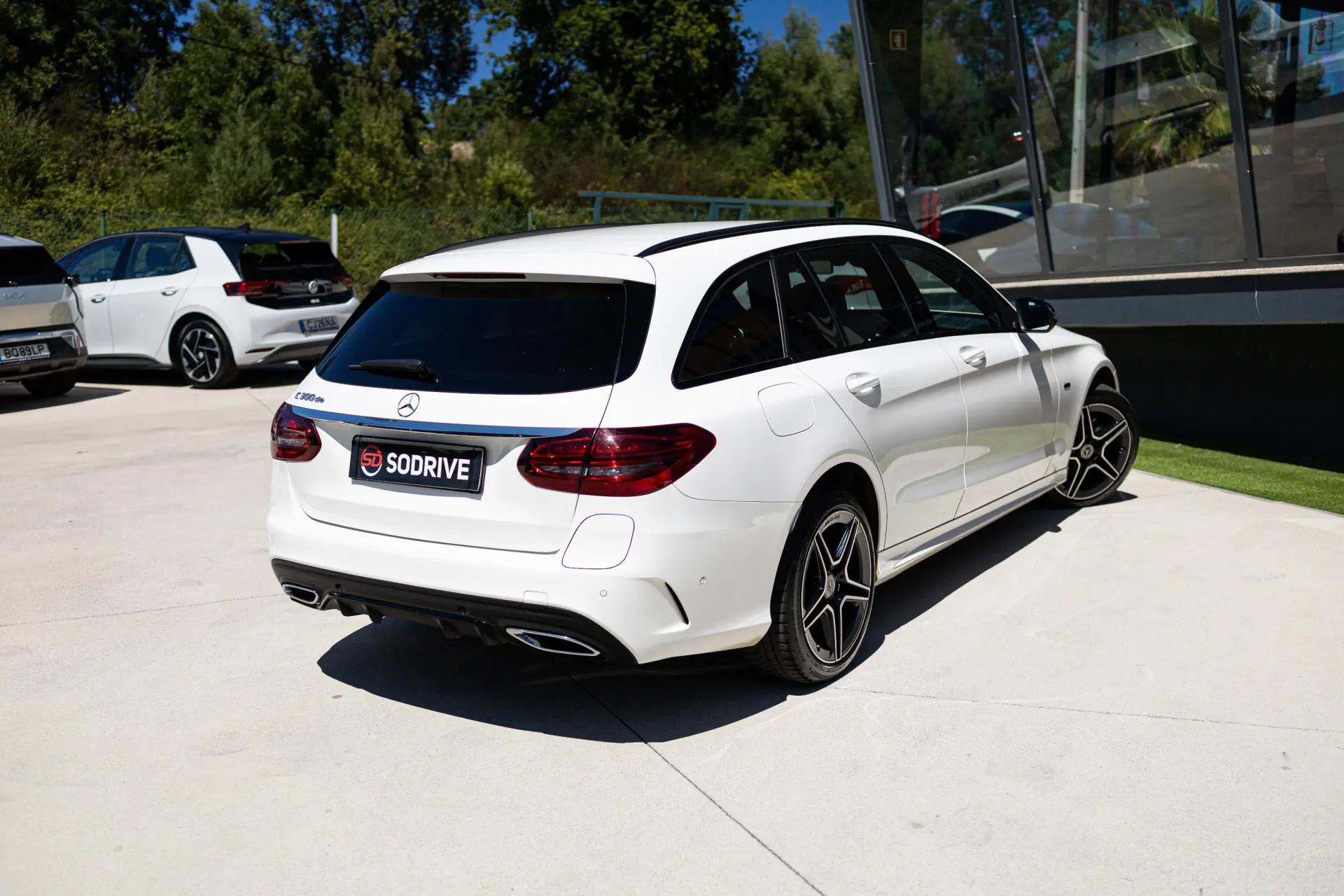 Mercedes-Benz C 300 de AMG Line 12