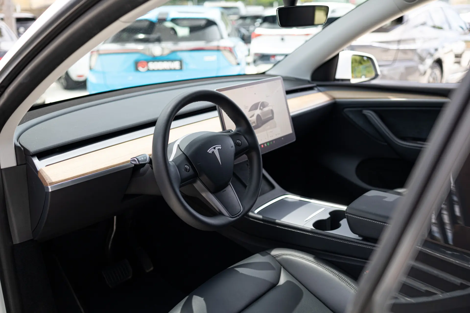 Tesla Model Y Long Range Tração Integral 2