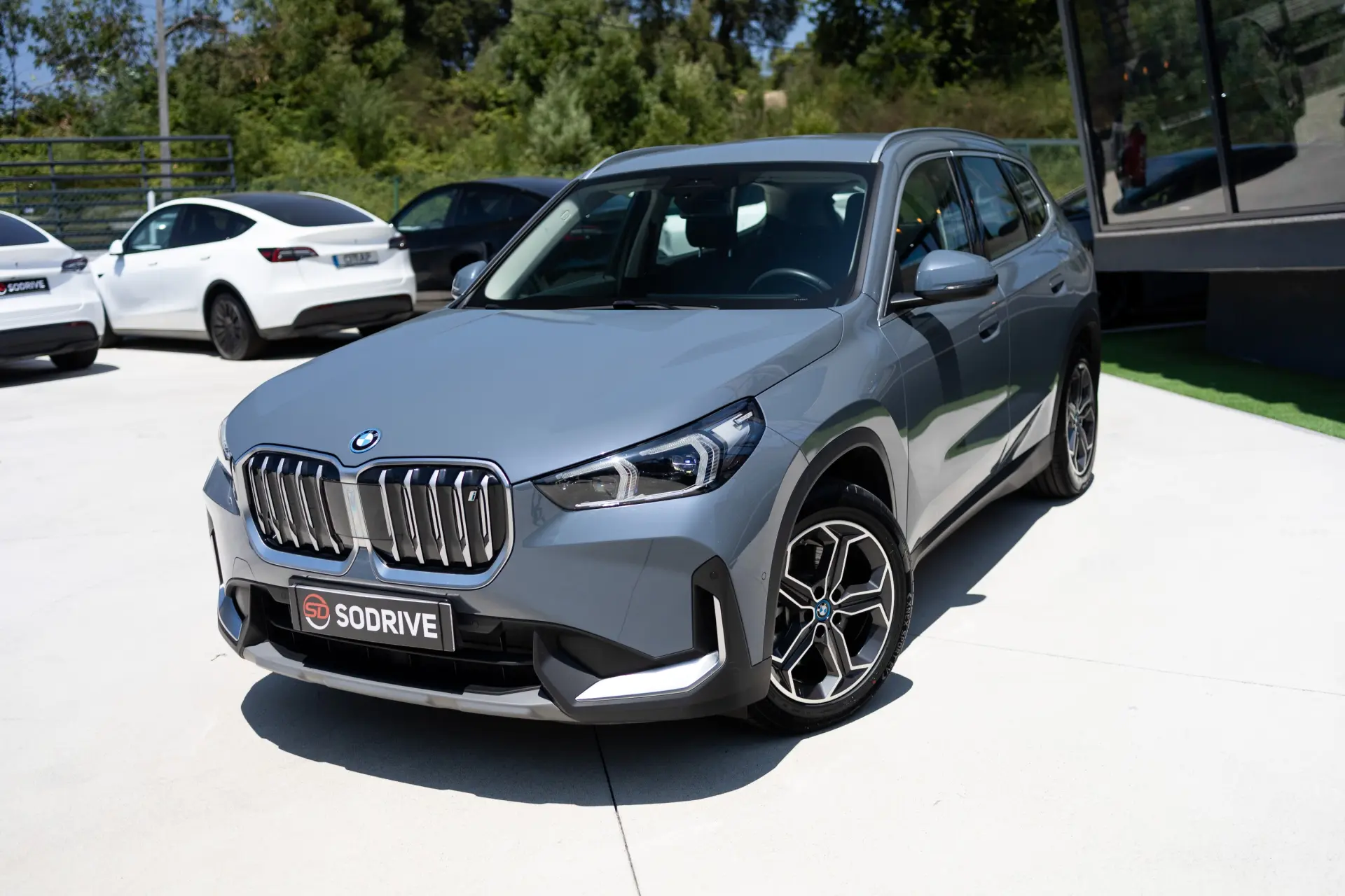 BMW iX1 xDrive30 xLine 14