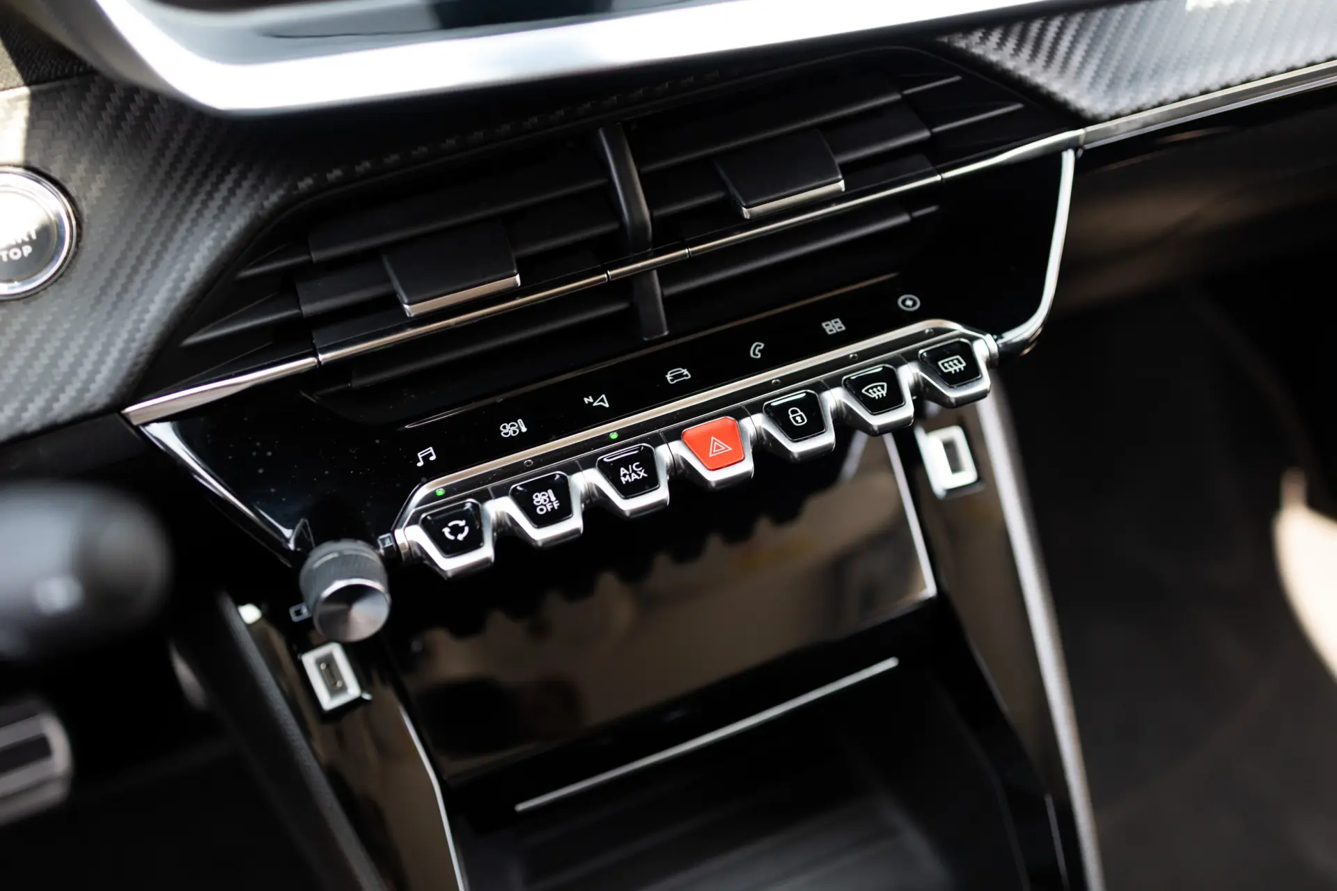 Peugeot e-2008 Allure 25