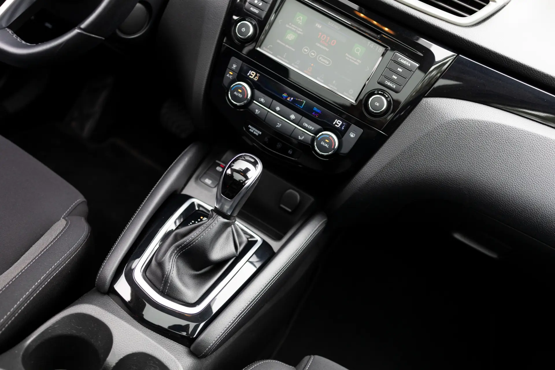 Nissan Qashqai 1.5 dCi N-Connecta DCT 22