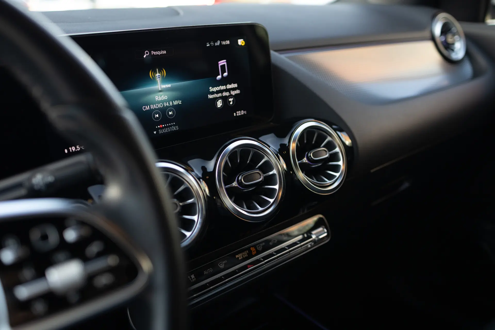 Mercedes-Benz GLA 250 e 8G-DCT Progressive 15