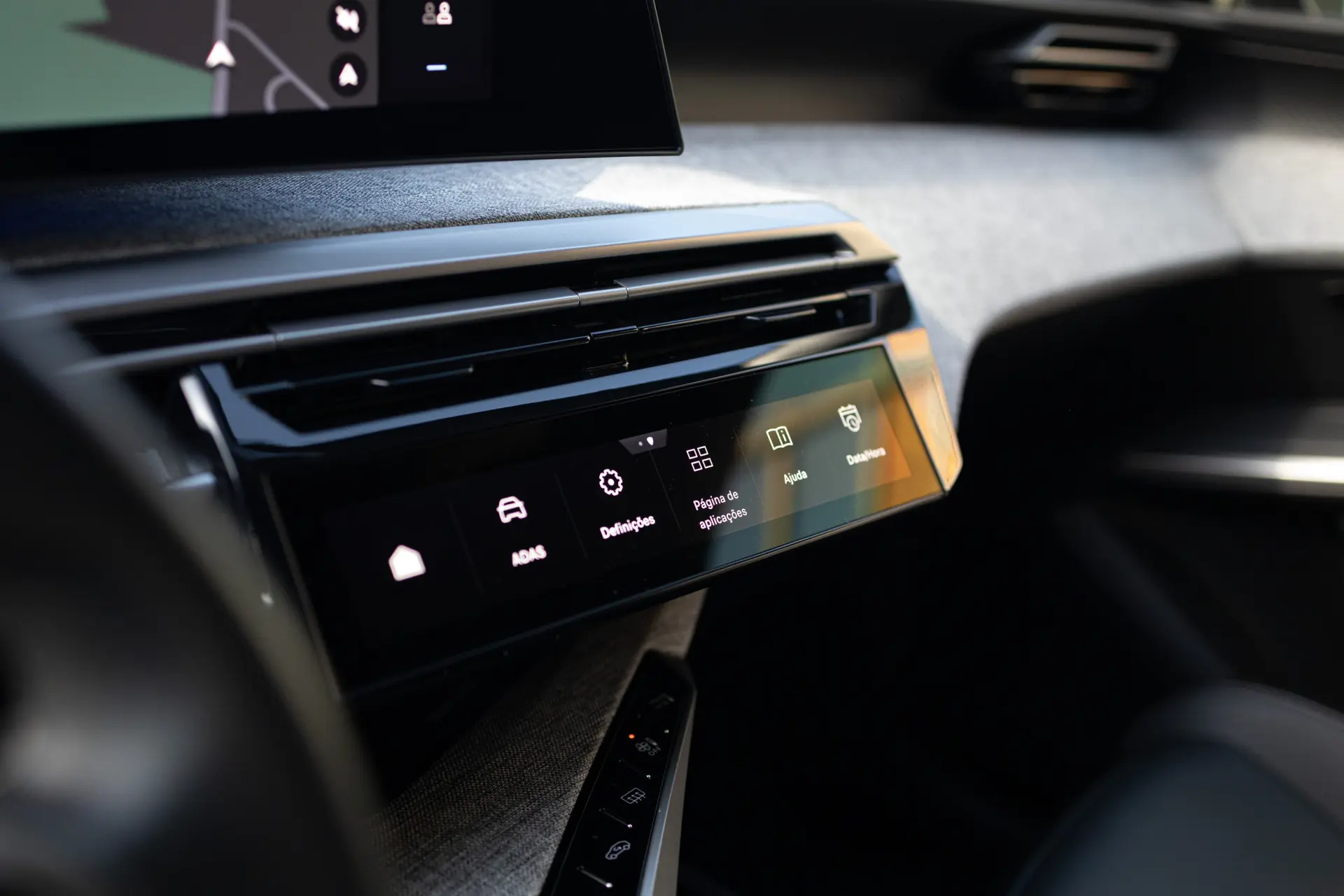 Peugeot E-3008 73 kWh Allure 14