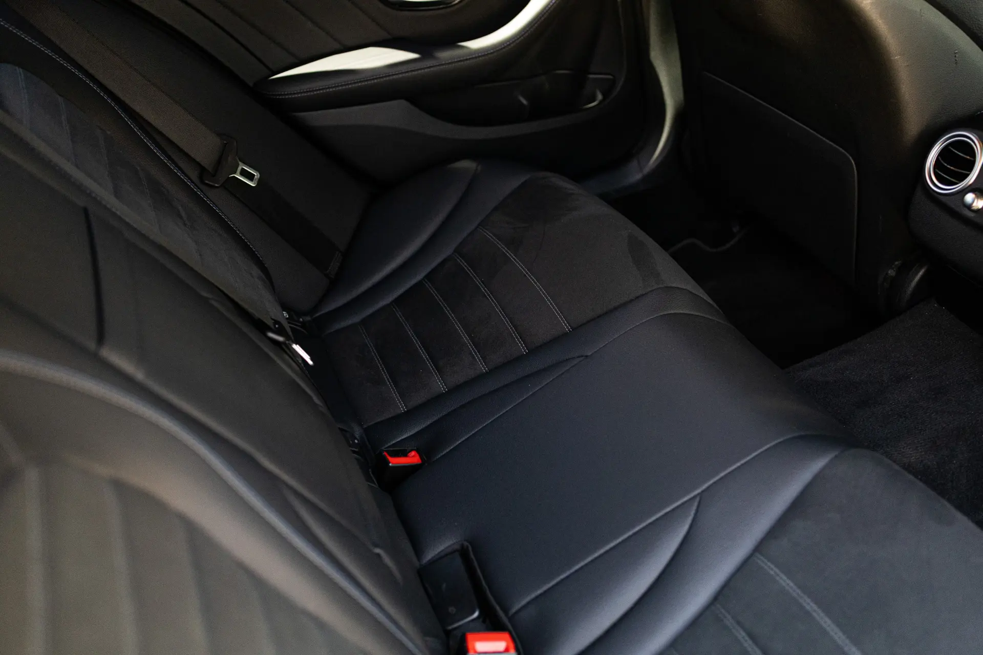 Mercedes-Benz C 300 de AMG Line 24