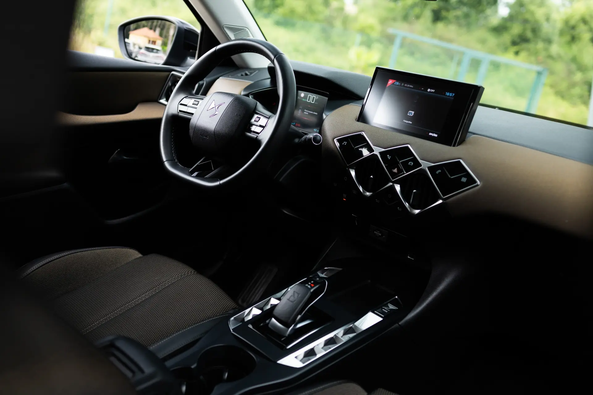 DS DS3 Crossback E-Tense Performance Line 24