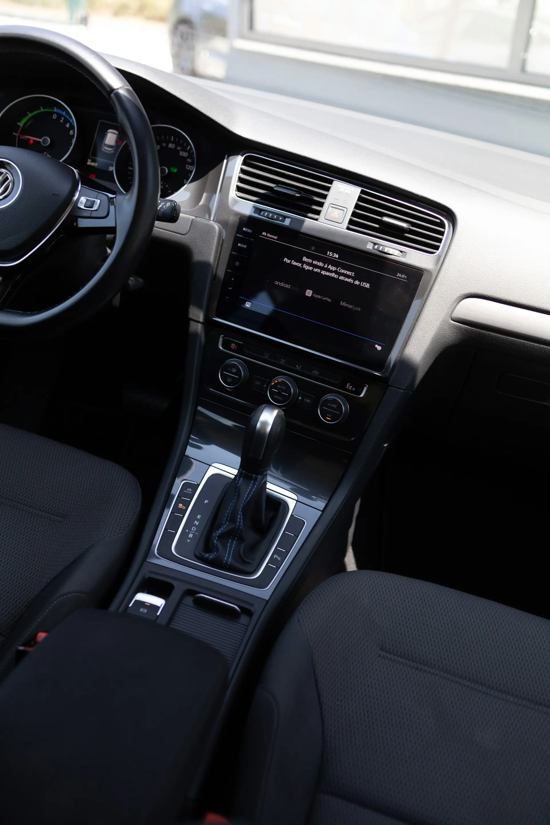 Volkswagen e-Golf Standard 27
