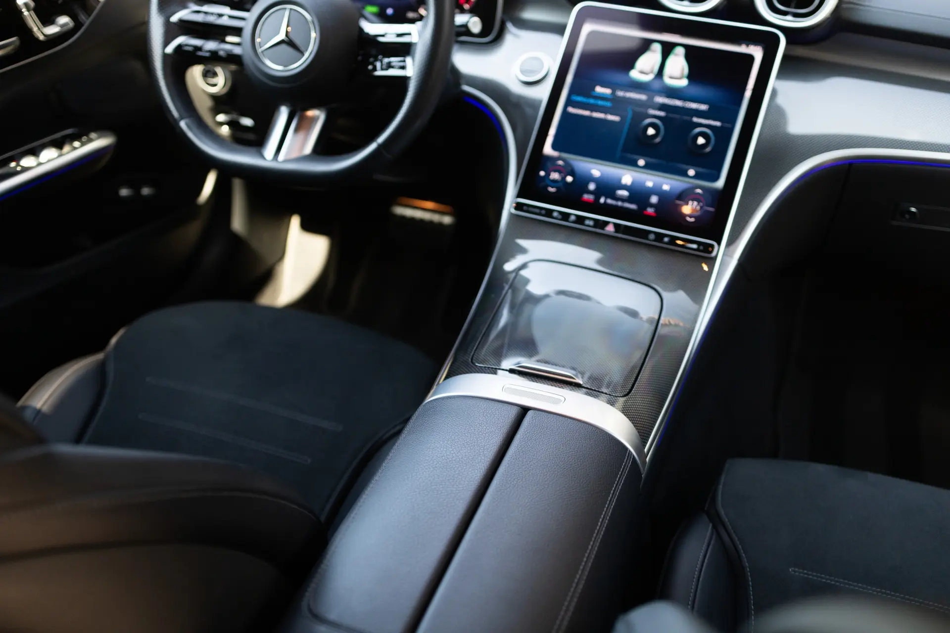 Mercedes-Benz C 300 e AMG Line 10