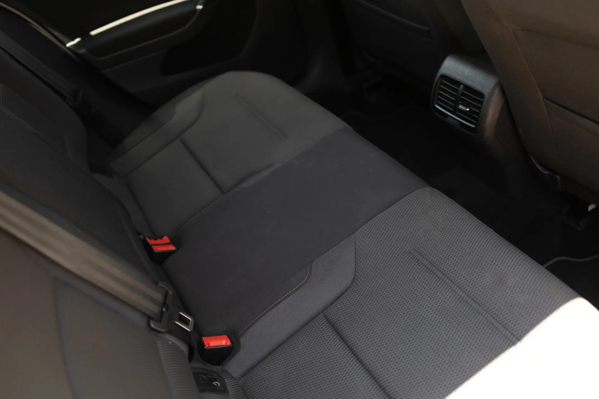 Volkswagen e-Golf Standard 26