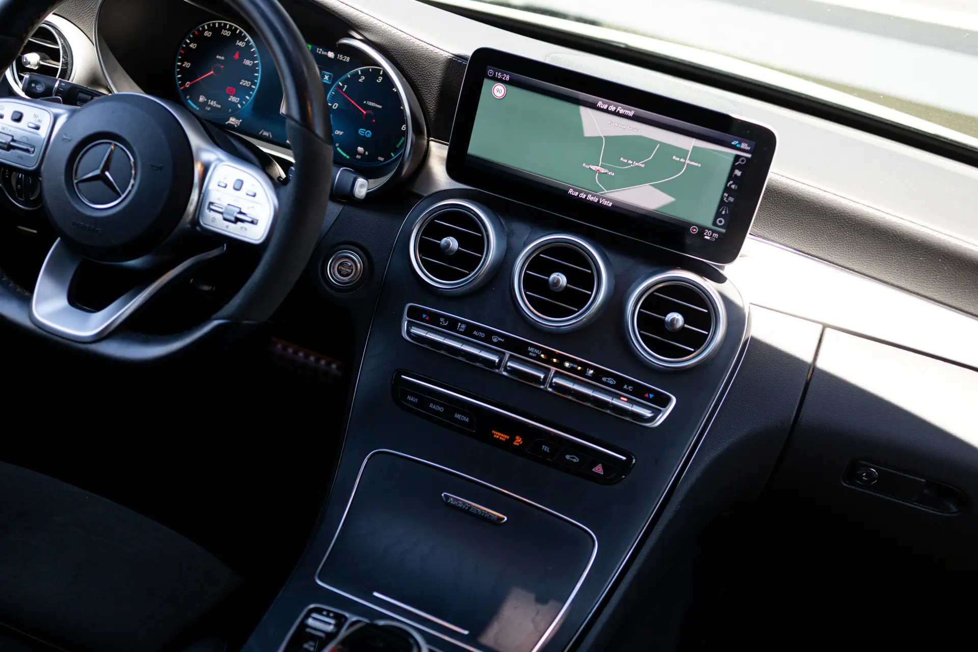Mercedes-Benz C 300 de AMG Line 26