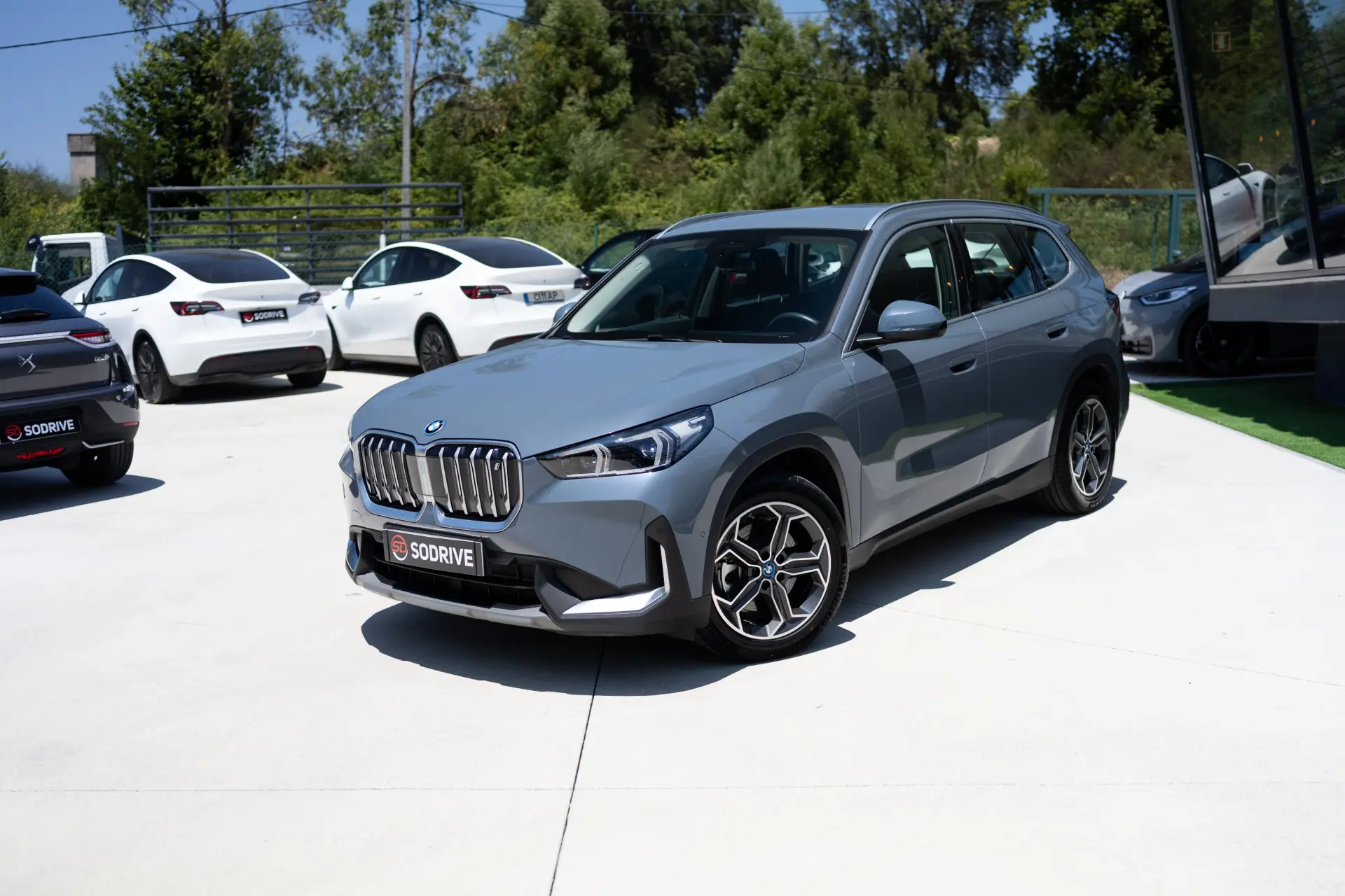 BMW iX1 xDrive30 xLine 4
