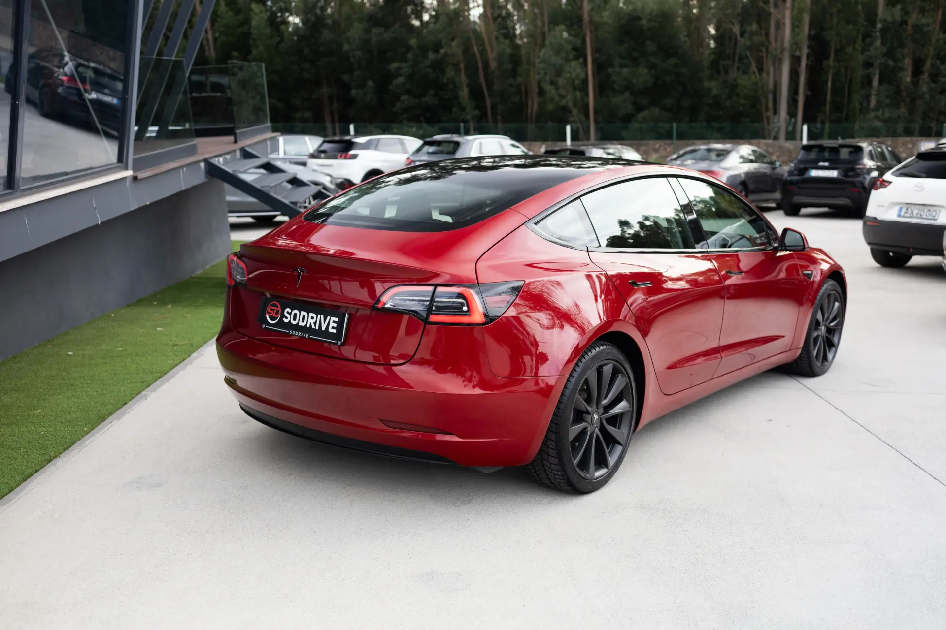 Tesla Model 3 Standard Range Plus RWD 5