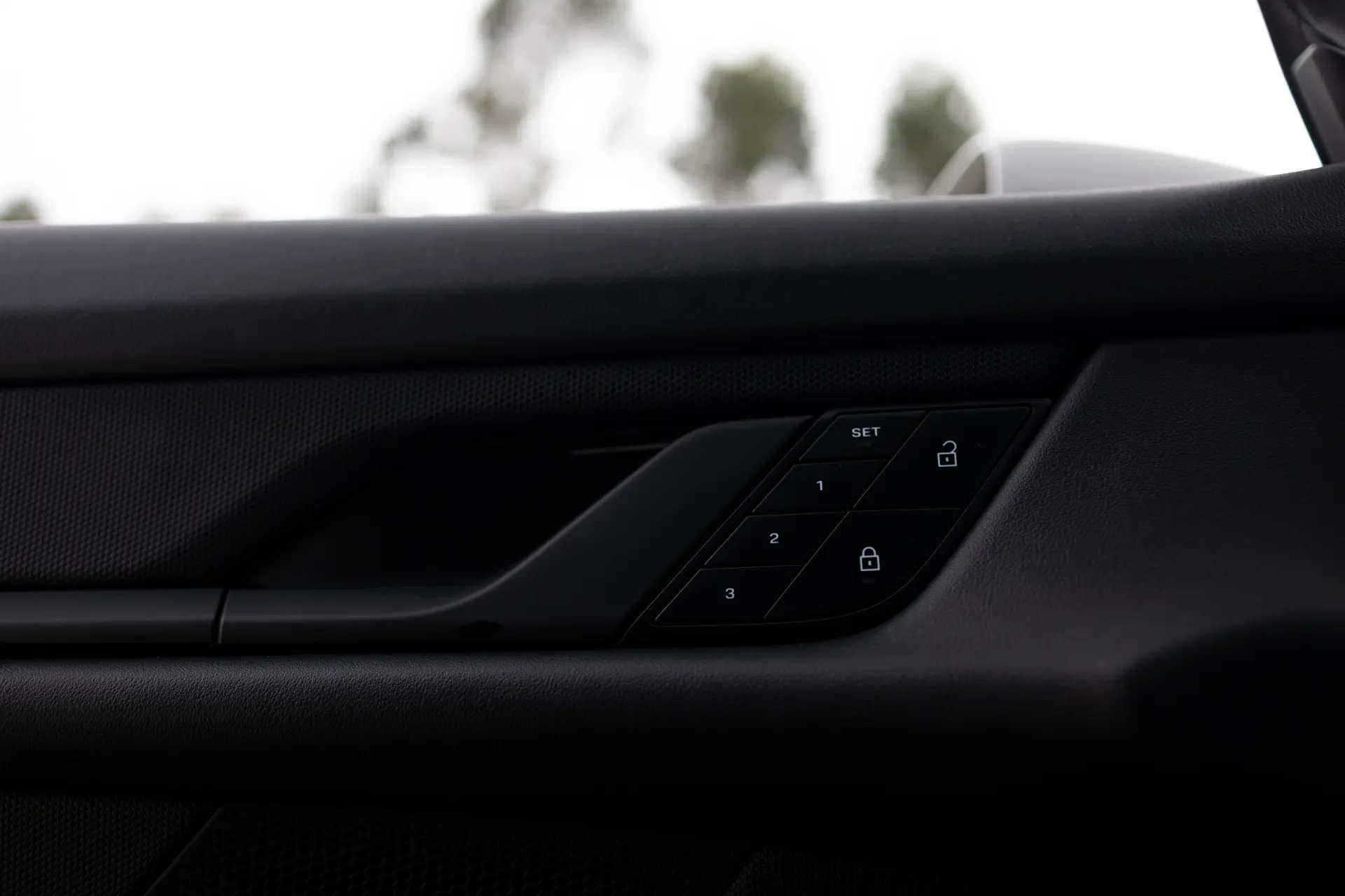 Porsche Taycan Sport Turismo Outro 40