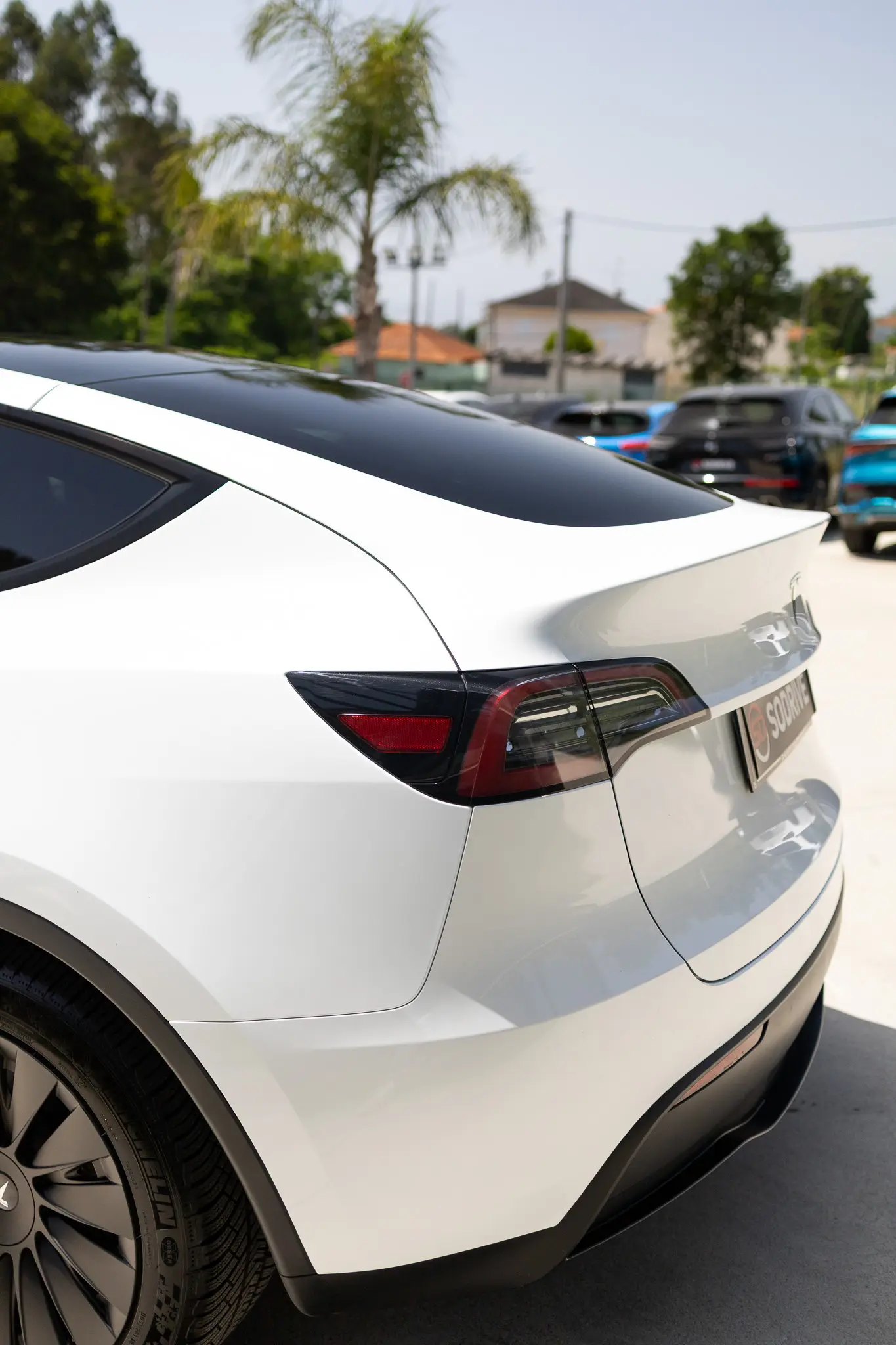 Tesla Model Y Standard 17