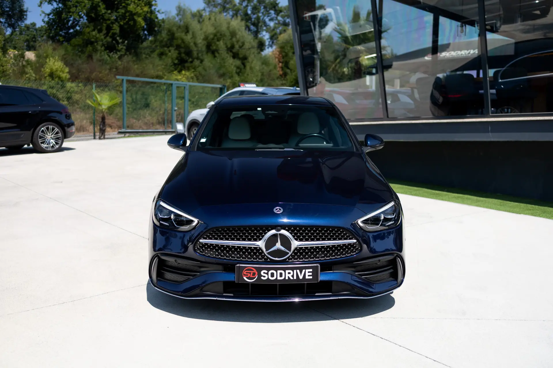 Mercedes-Benz C 300 e AMG Line 3